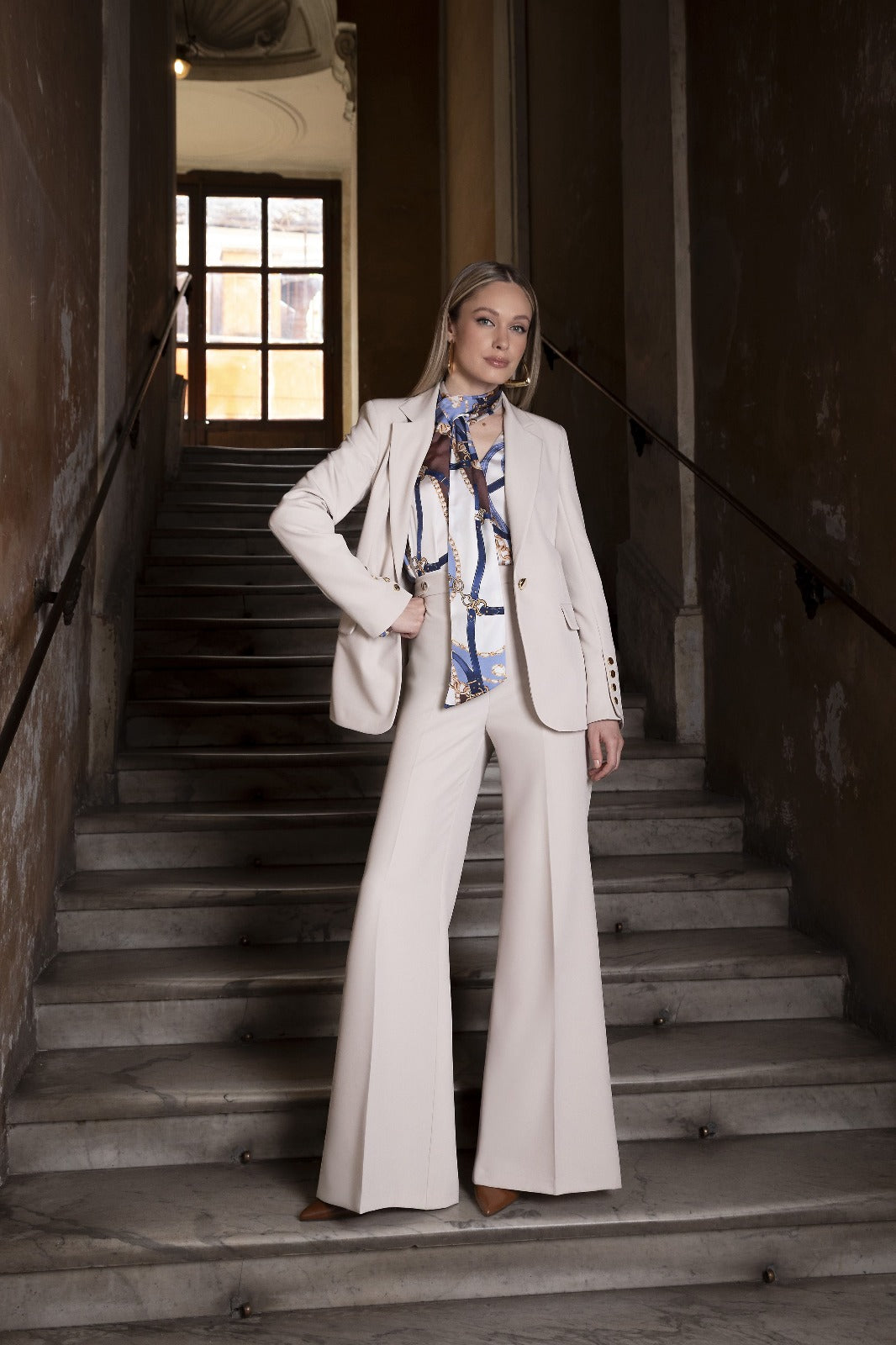 Kalinga Ashok Jeans A Zampa Tezenis Suit Armani Tailleur Pantalone