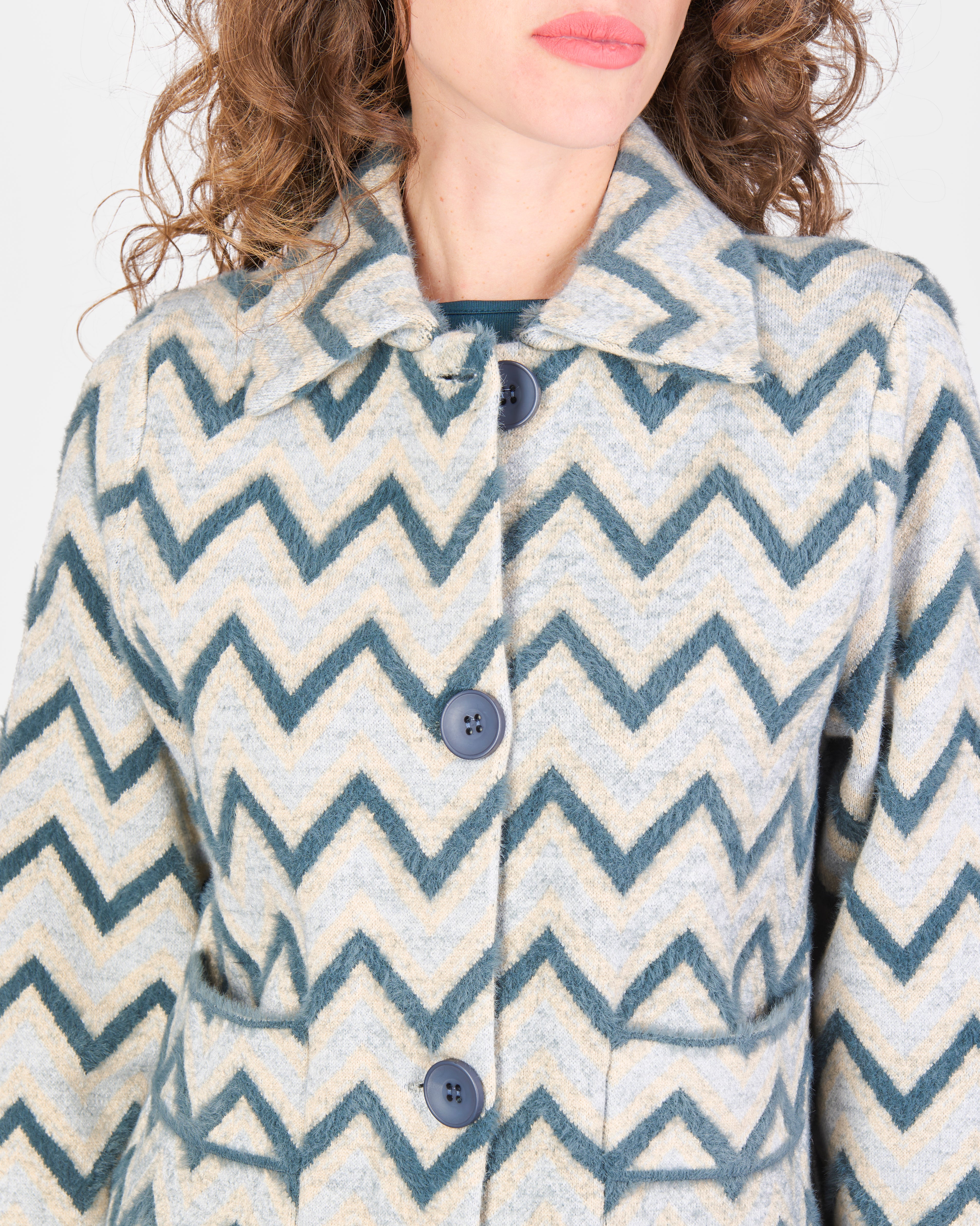 Cappottino corto con tasche jaquard spigato 2624