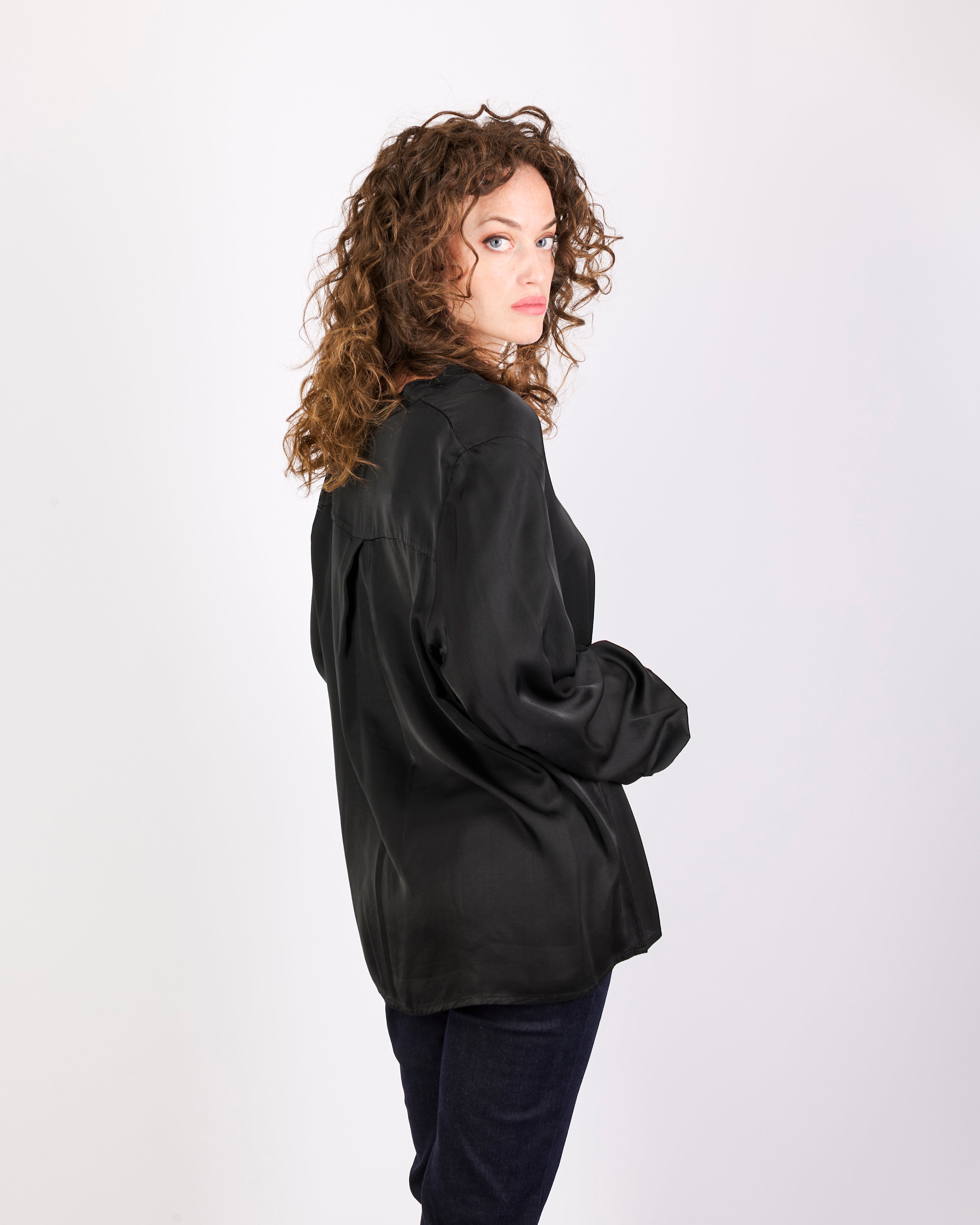 Blusa coreana over RASO BOTTONI