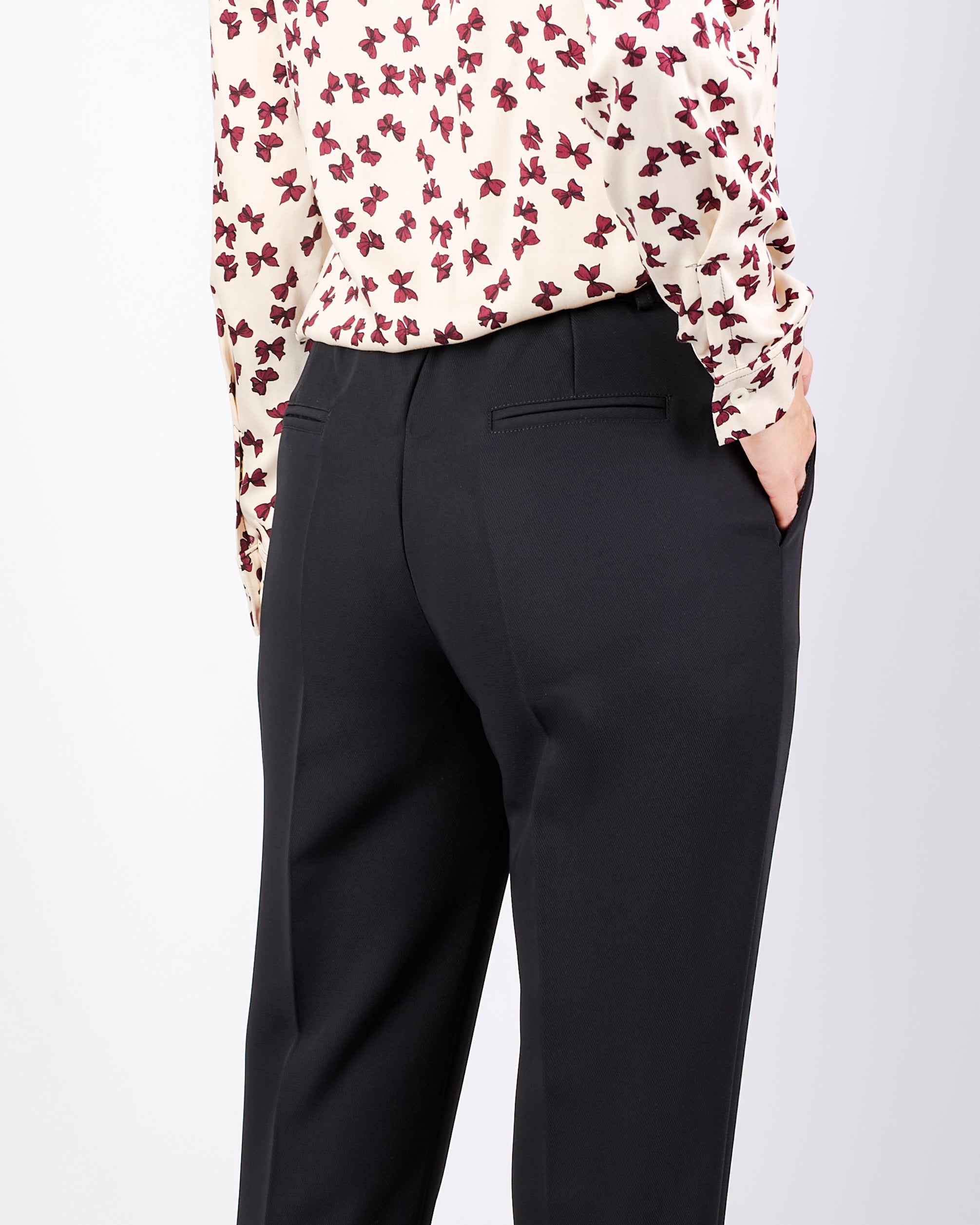 Pantalone tasca a filo in cadì H121/24