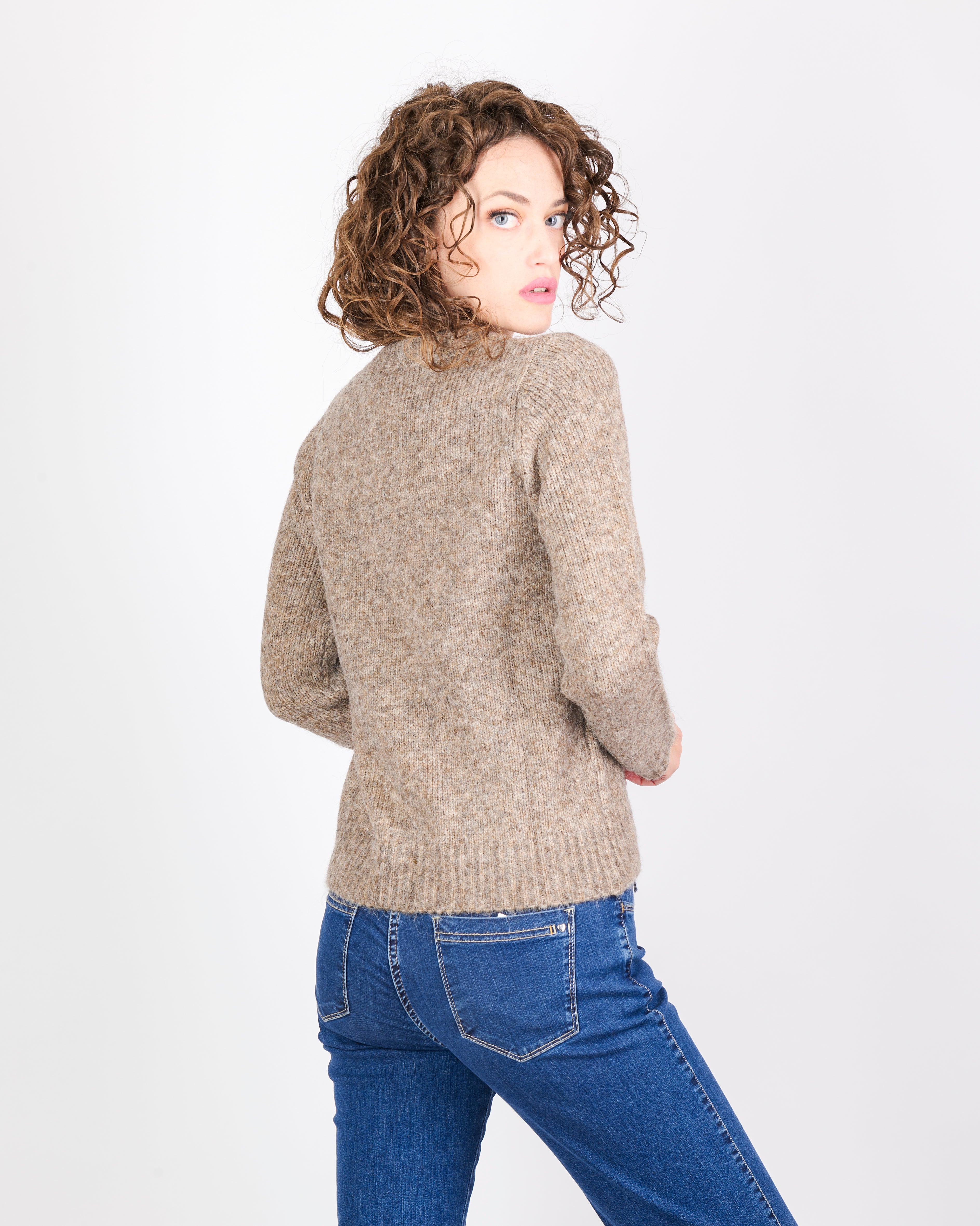 Maglia paricollo fiori ricamati 5465