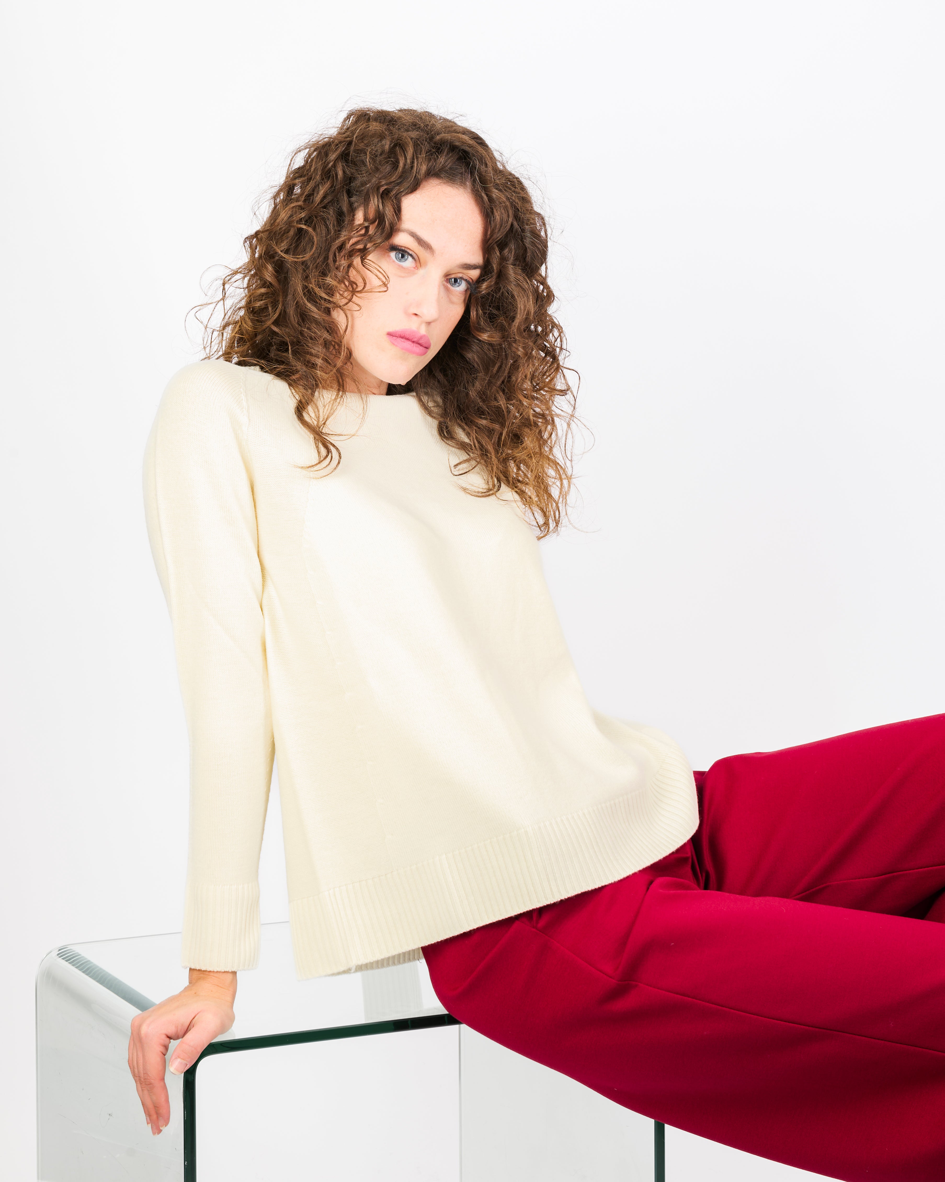 Maglia girocollo pura lana svasata W-250