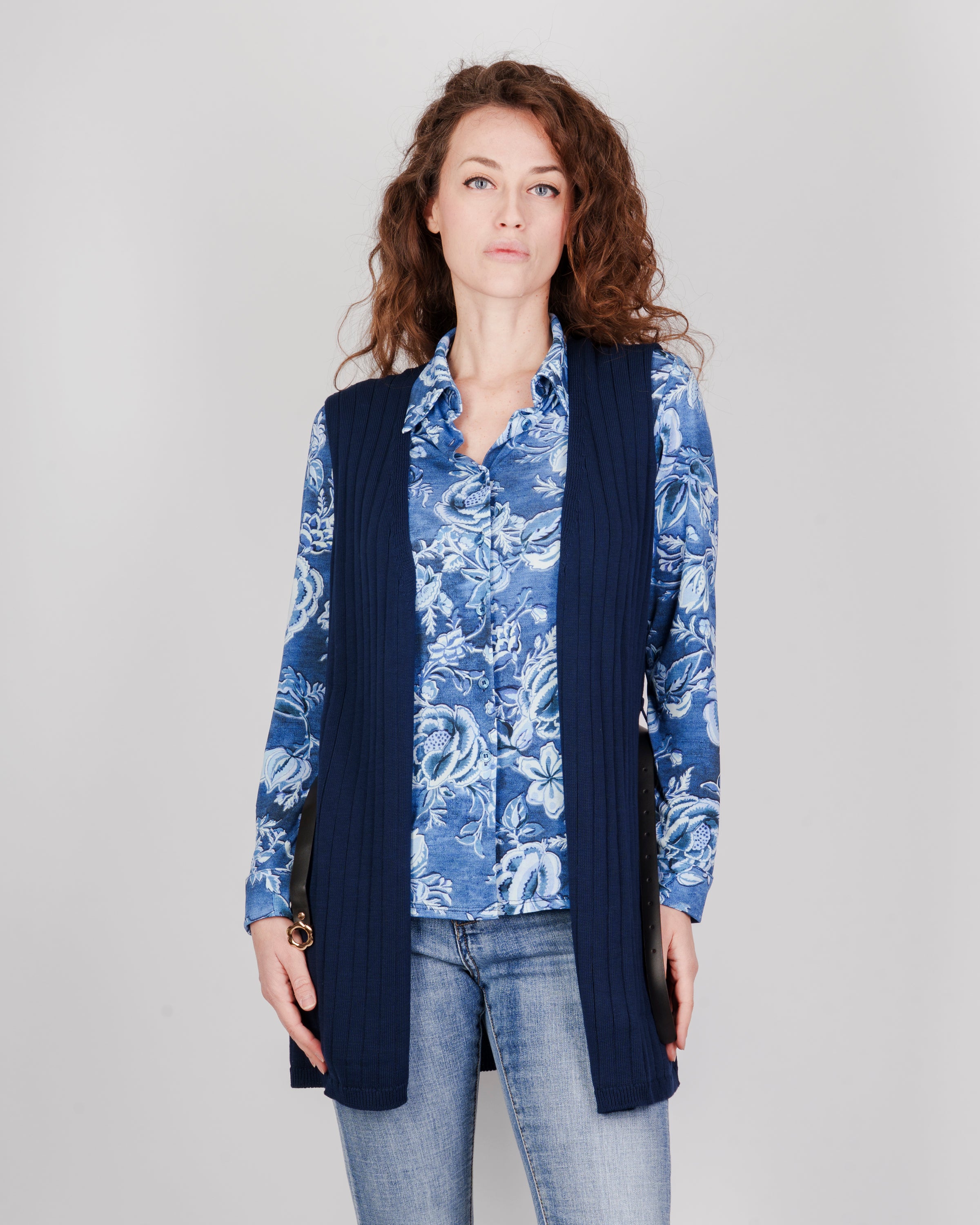 Cardigan lungo smanicato cintina M-62
