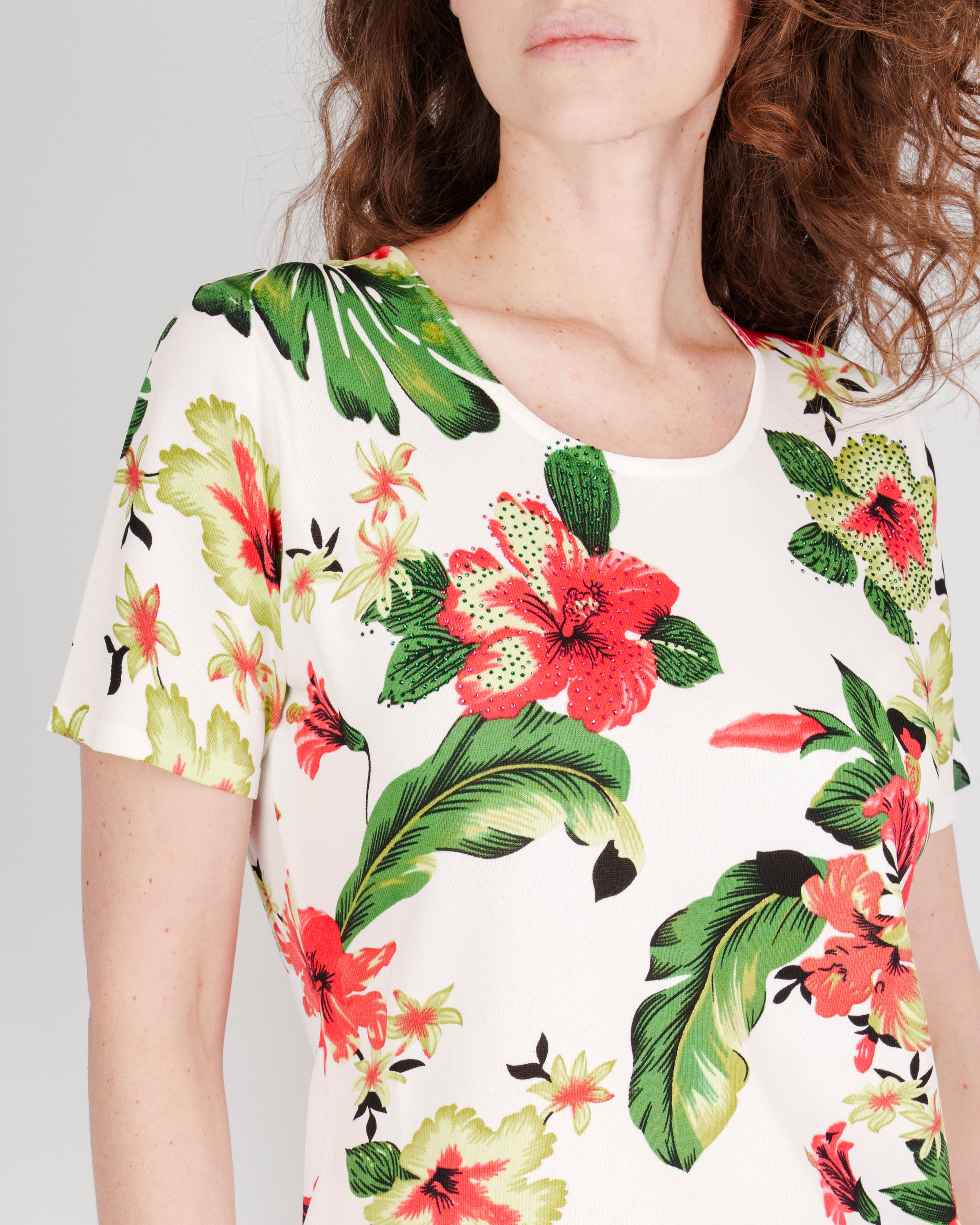 Maglia in viscosa fantasia fiori L823