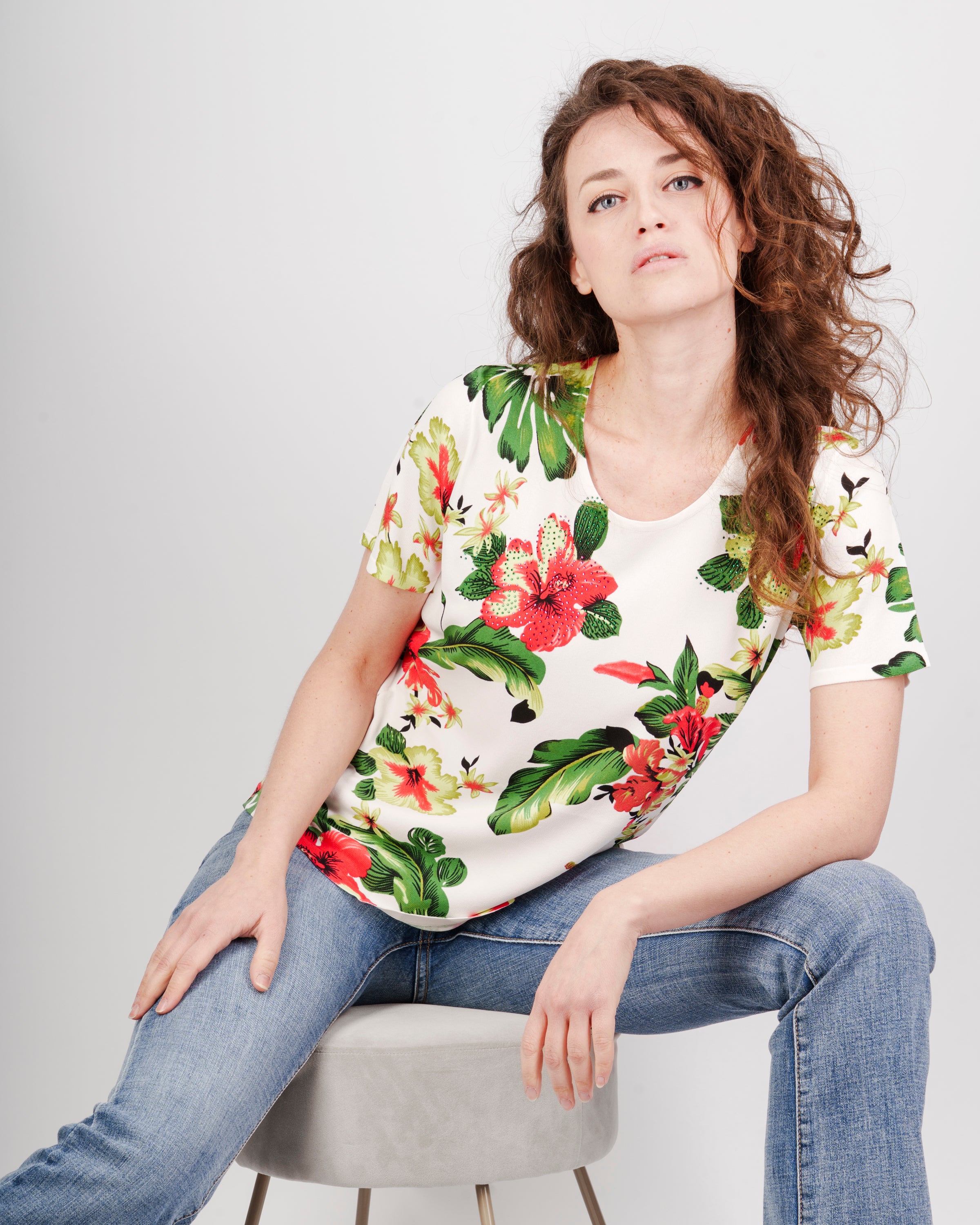Maglia in viscosa fantasia fiori L823