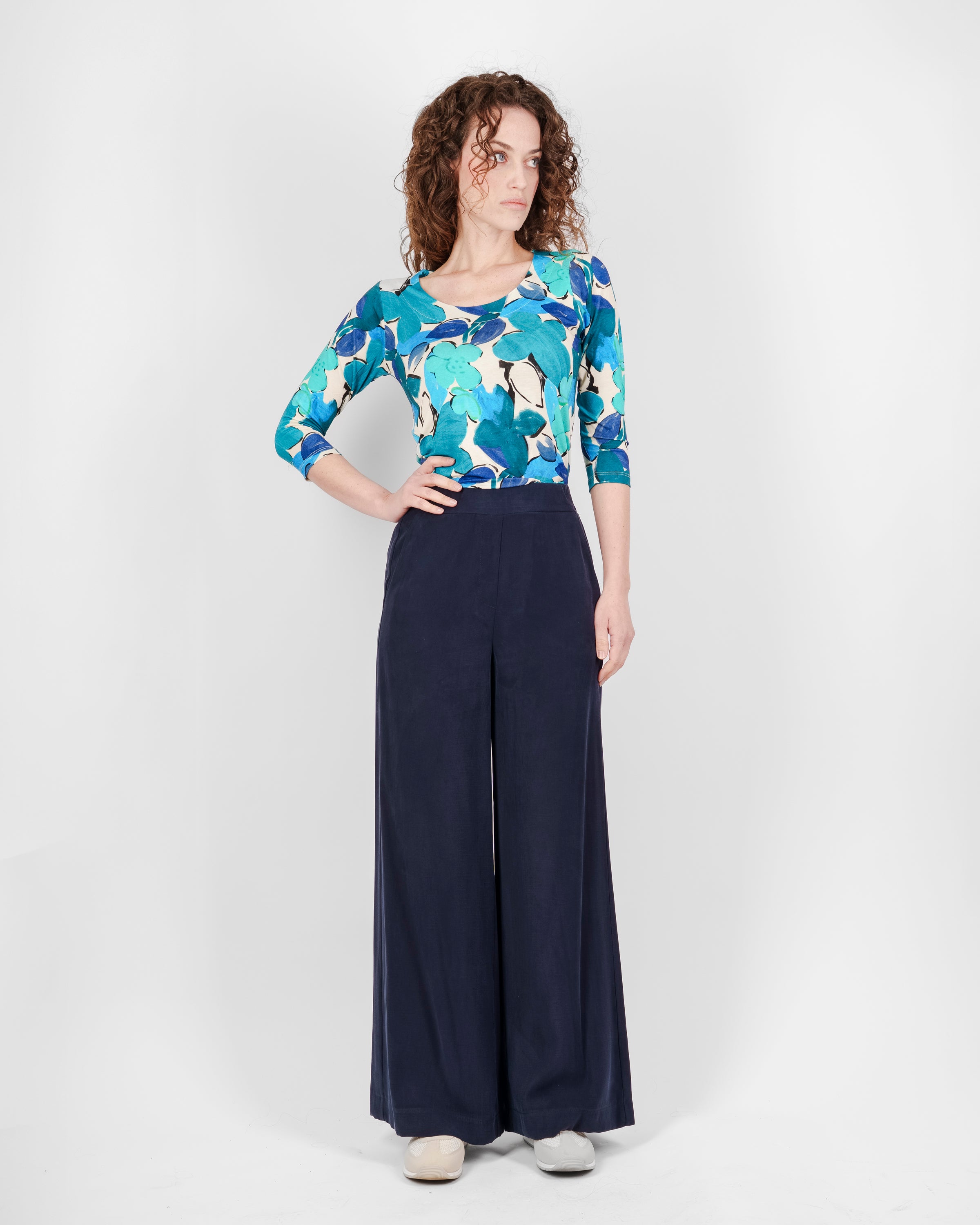 Pantalone in viscosa largo e tasca filo 1052/36