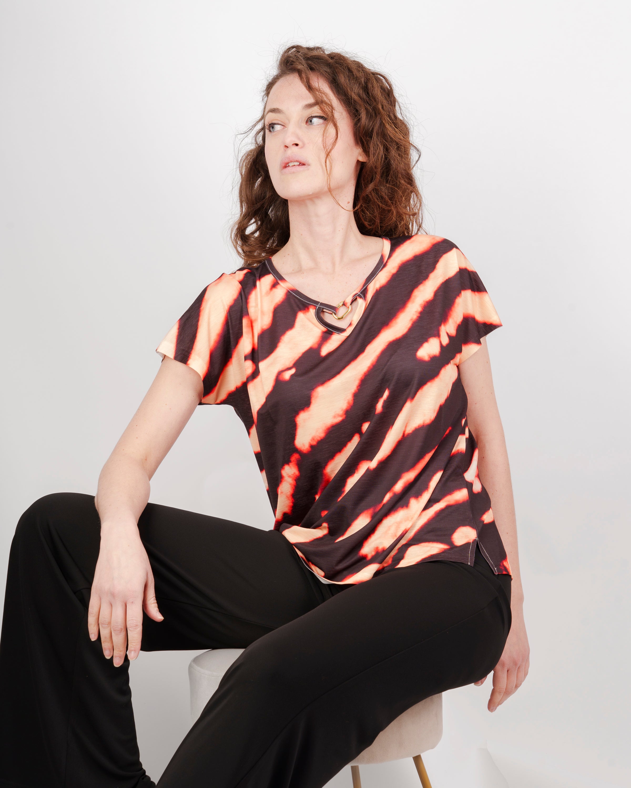 Maglia scollo barchetta stampa Tie Die 8145