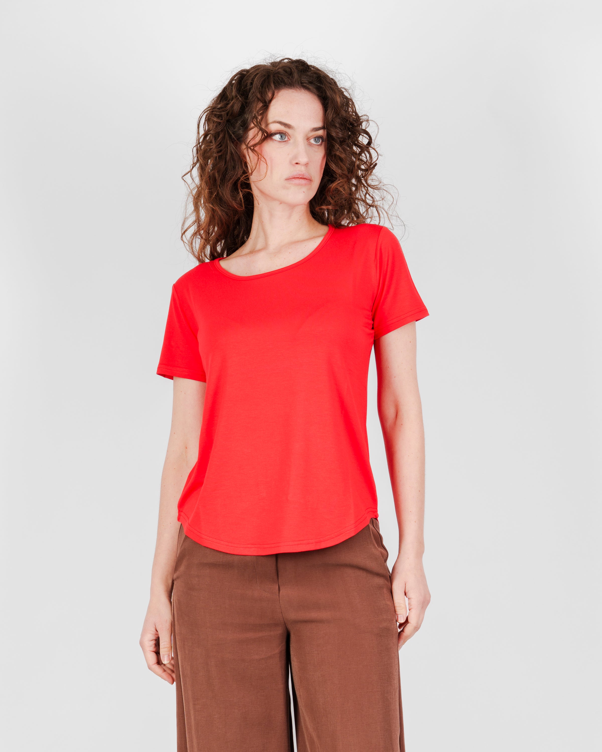 Maglia basica corta stondata C302