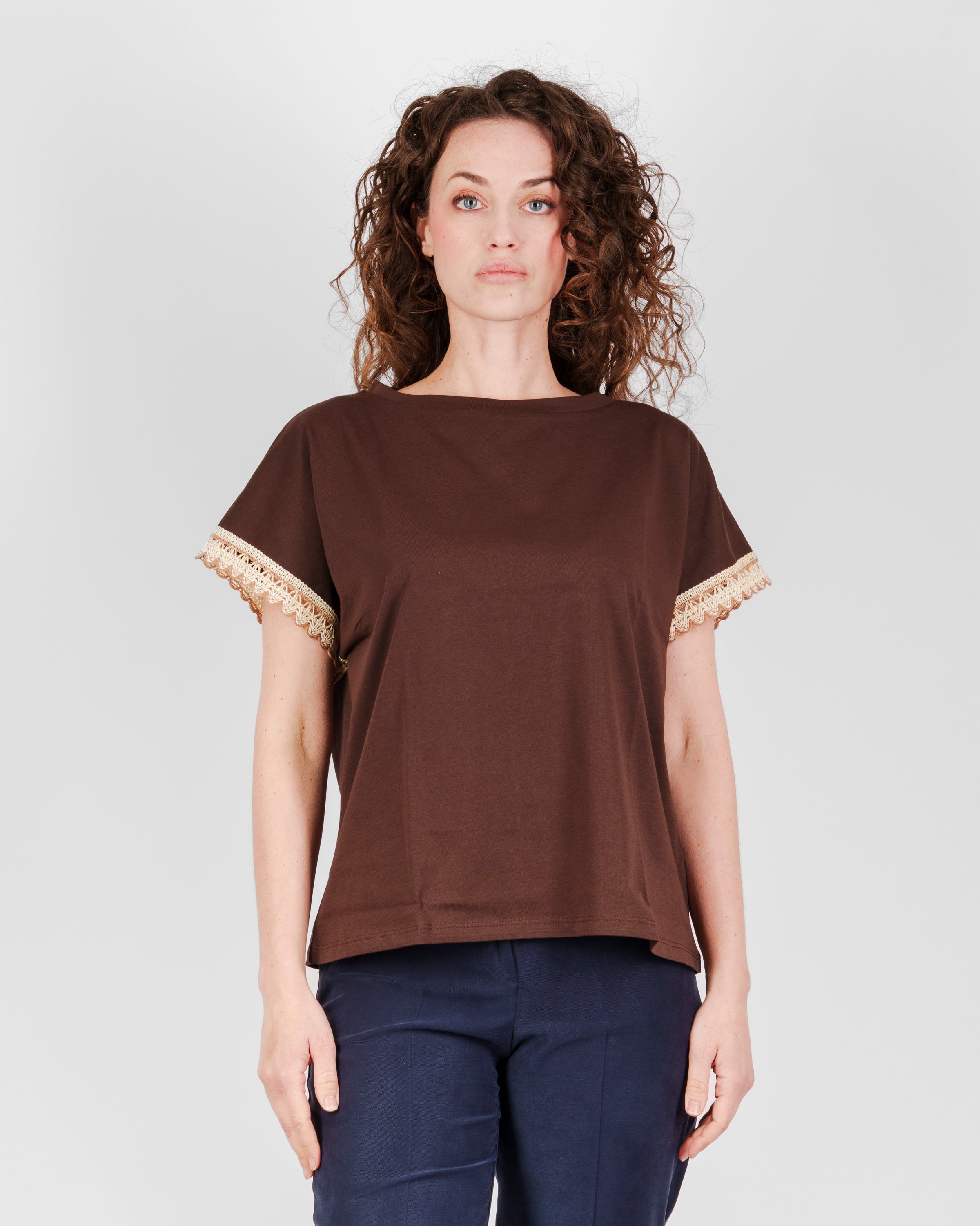 T-Shirt Edas scatoletta e macrame TROGOLO