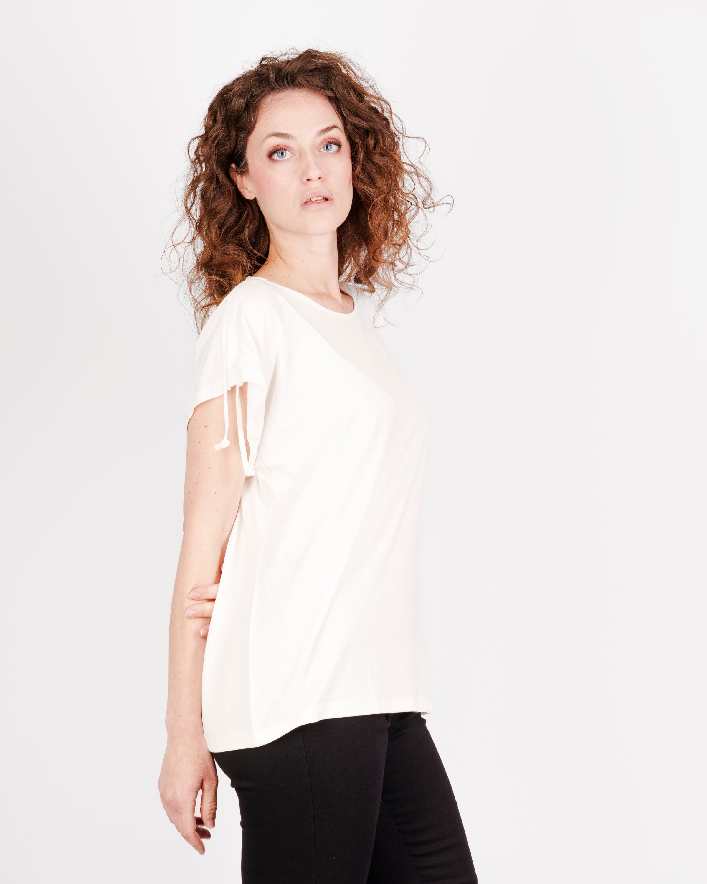 Maglia in viscosa coulisse spalla T-2318