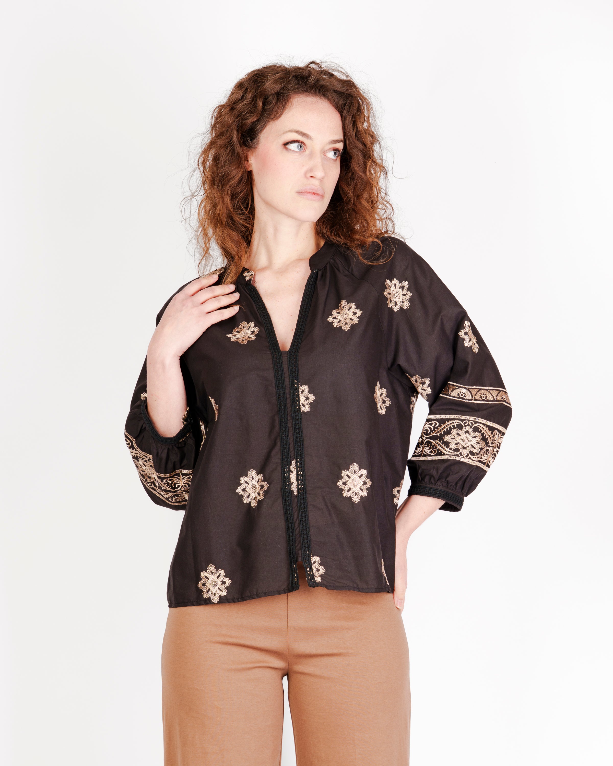 Camicia Edas manica a palloncino RICAMO