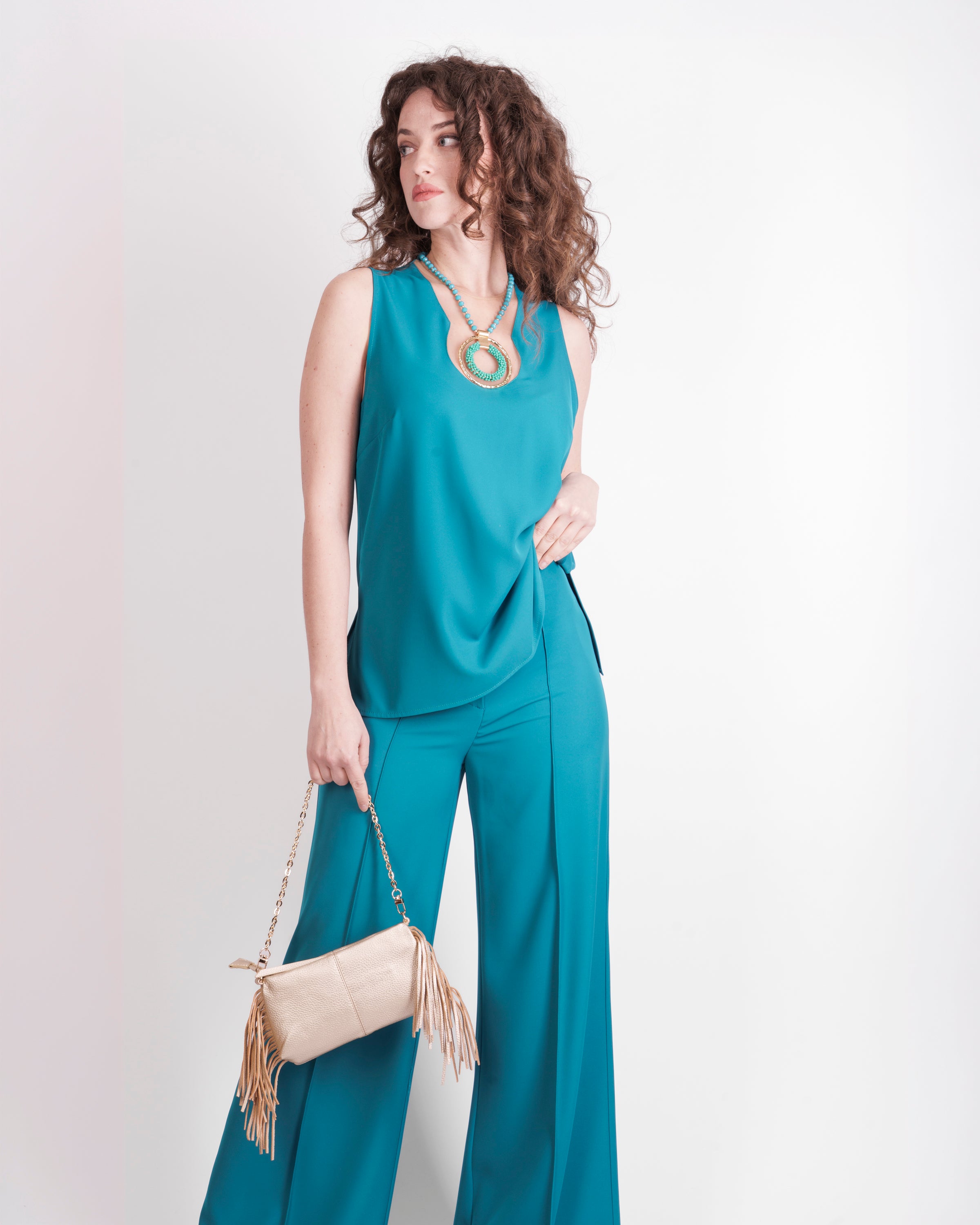 Casacca cadì con collana COSTANTINO