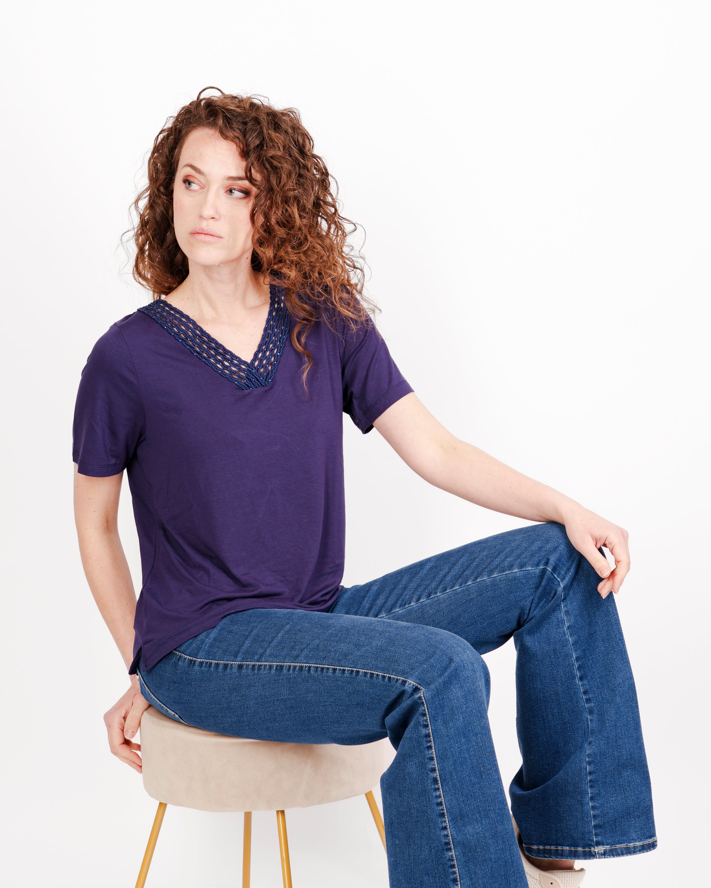Maglia scollo V passamaneria 8121