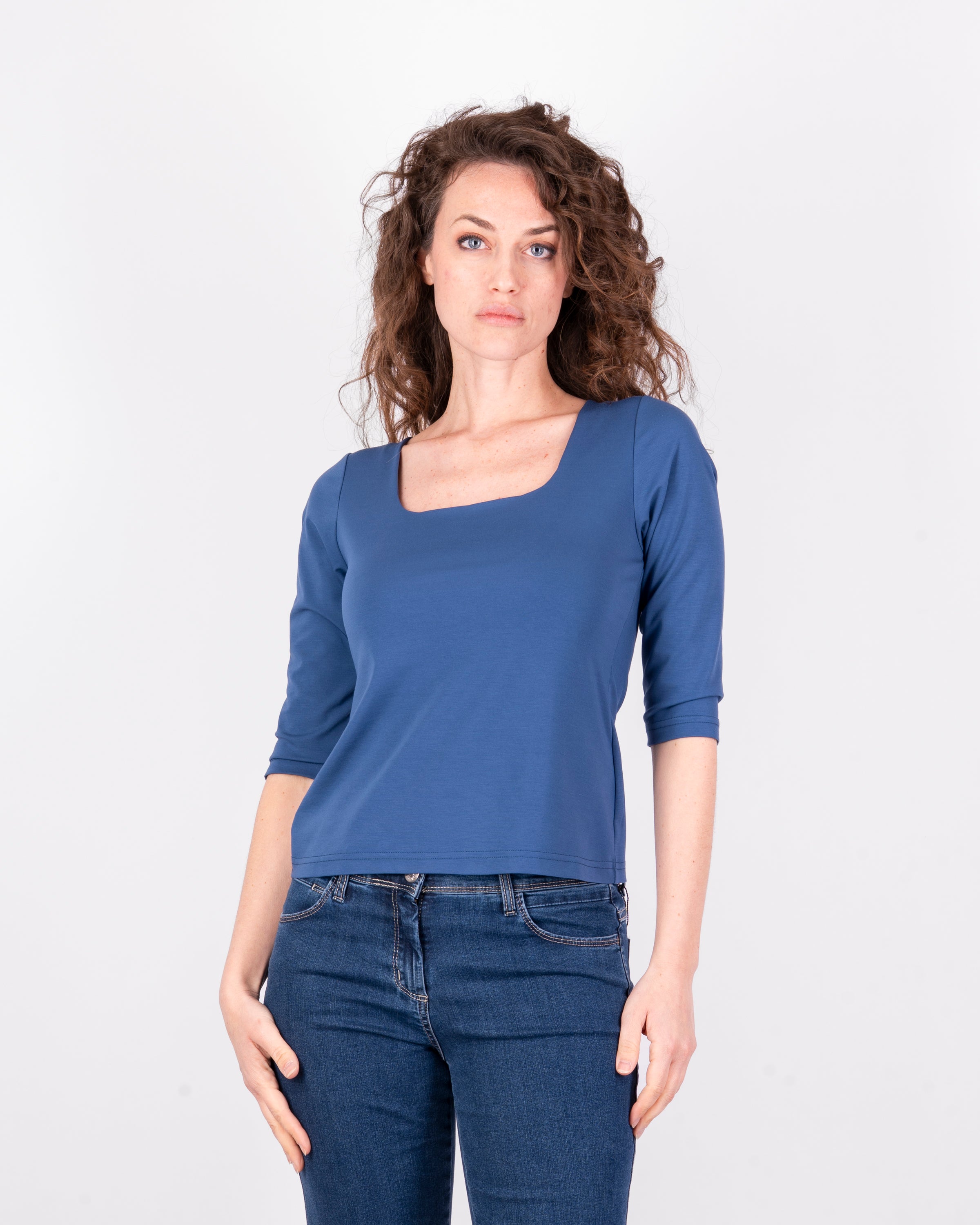 Maglia scollo quadro G413/3