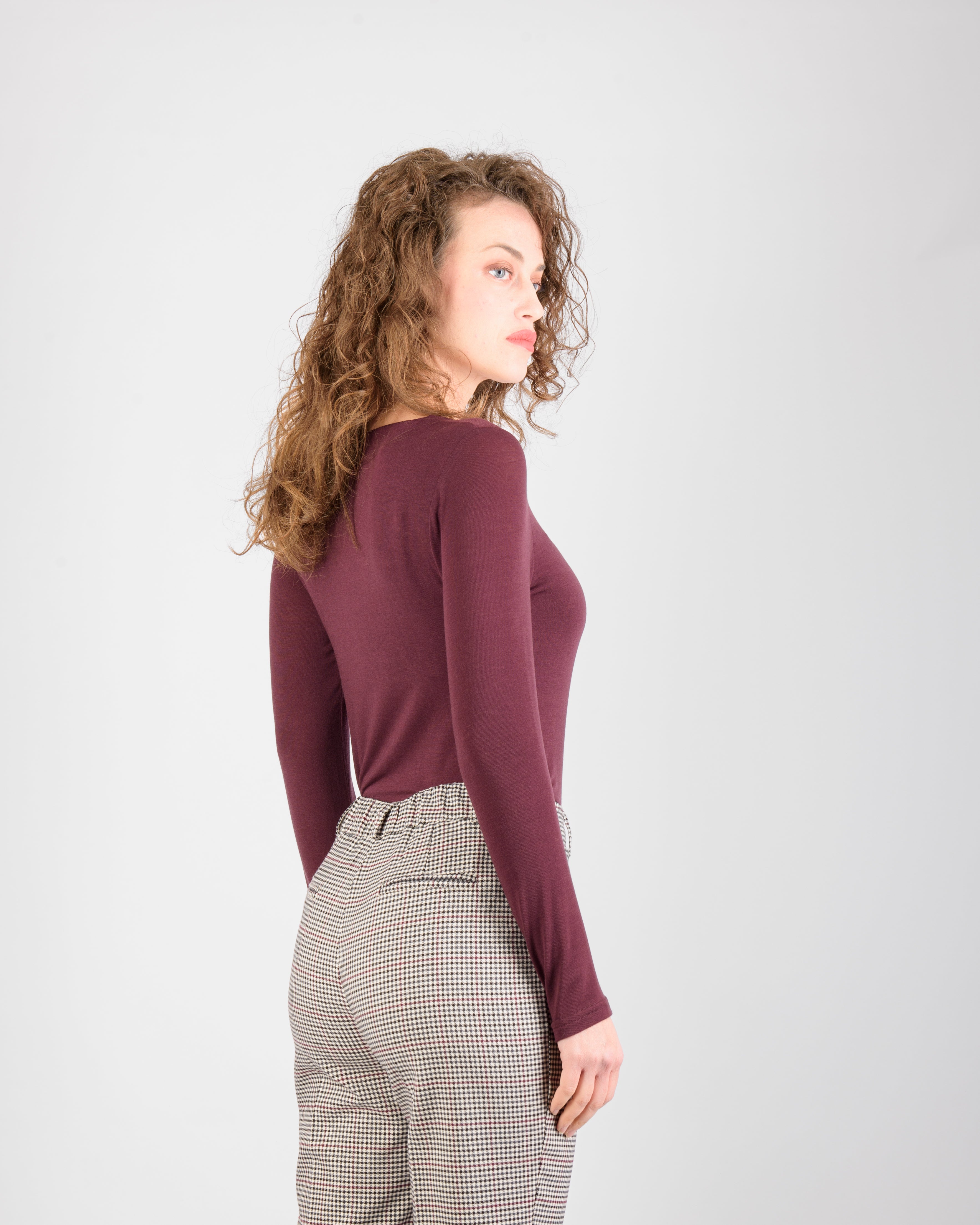 Maglia sottogiacca lana scollo quadro H413/6