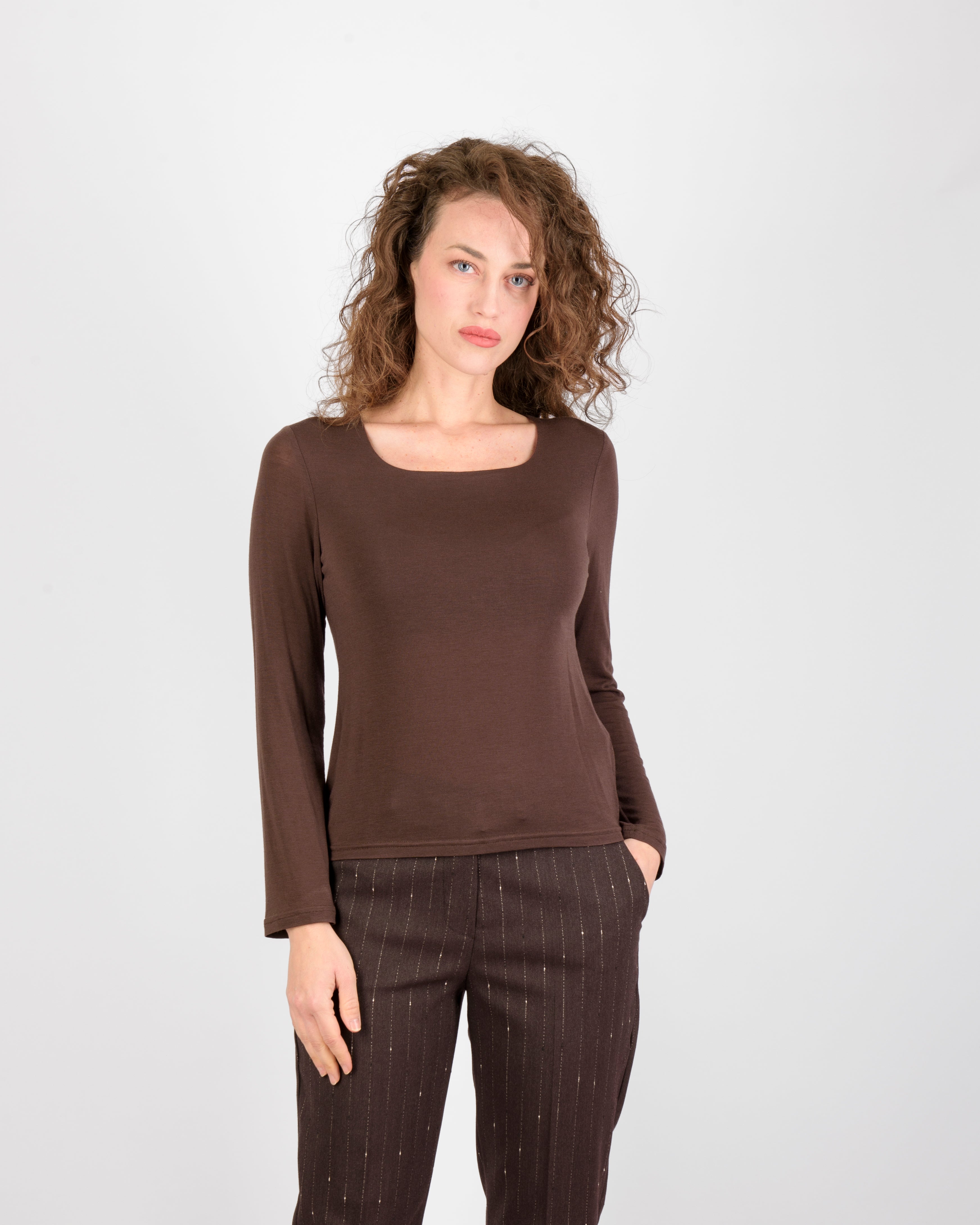 Maglia sottogiacca lana scollo quadro H413/6