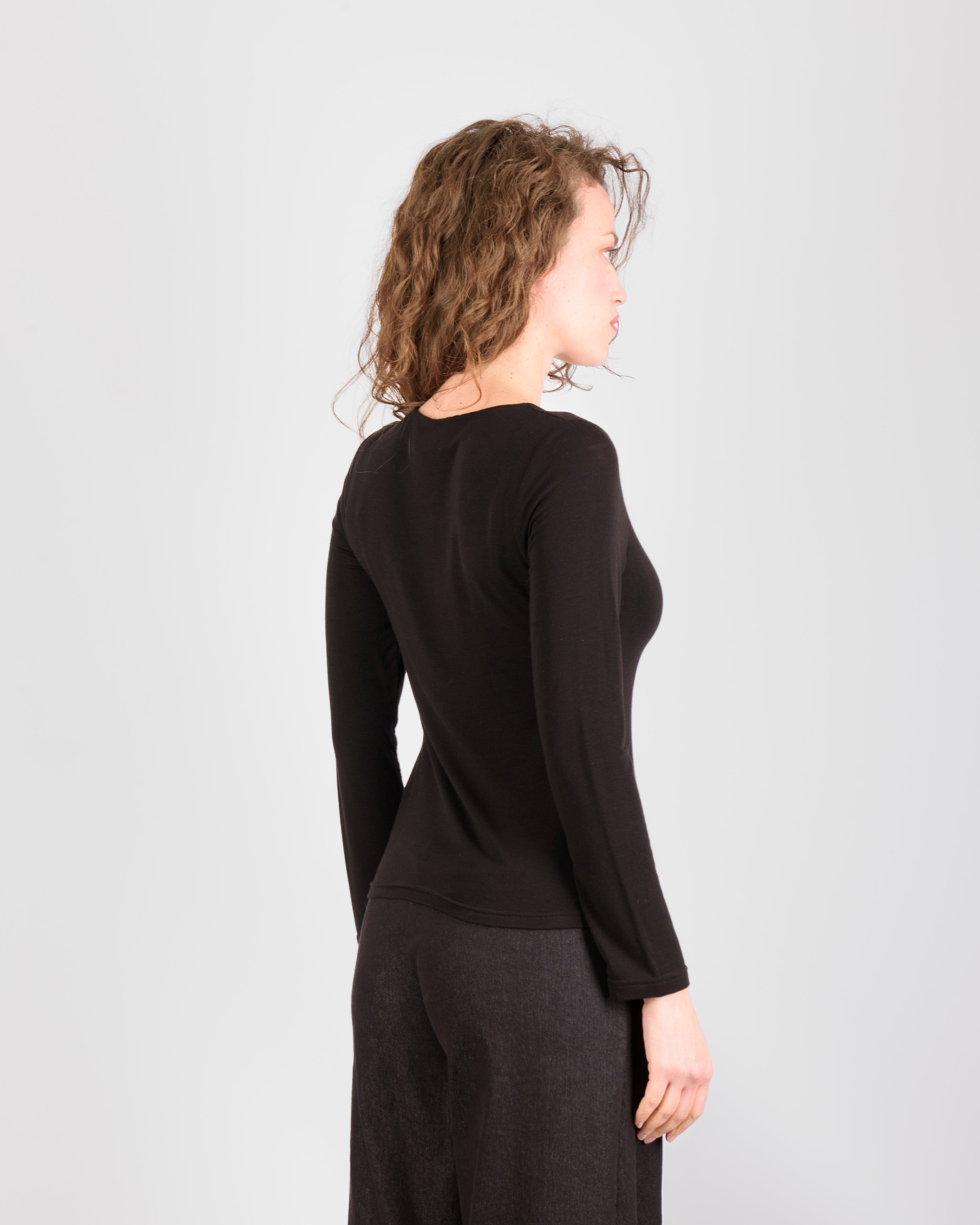 Maglia sottogiacca lana scollo quadro H413/6