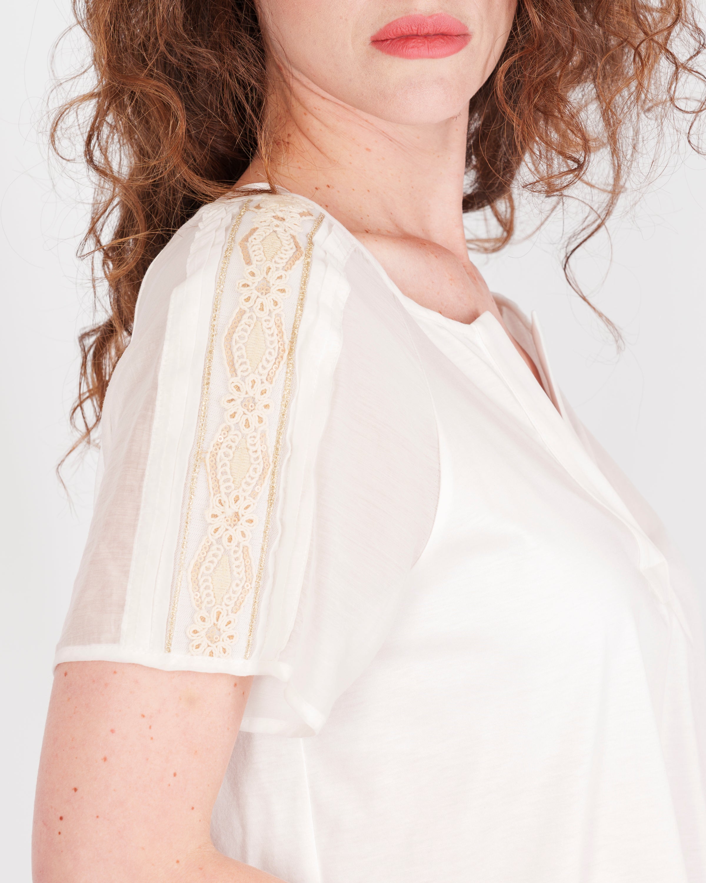 Blusa con passamaneria chiffon CILIEGIO