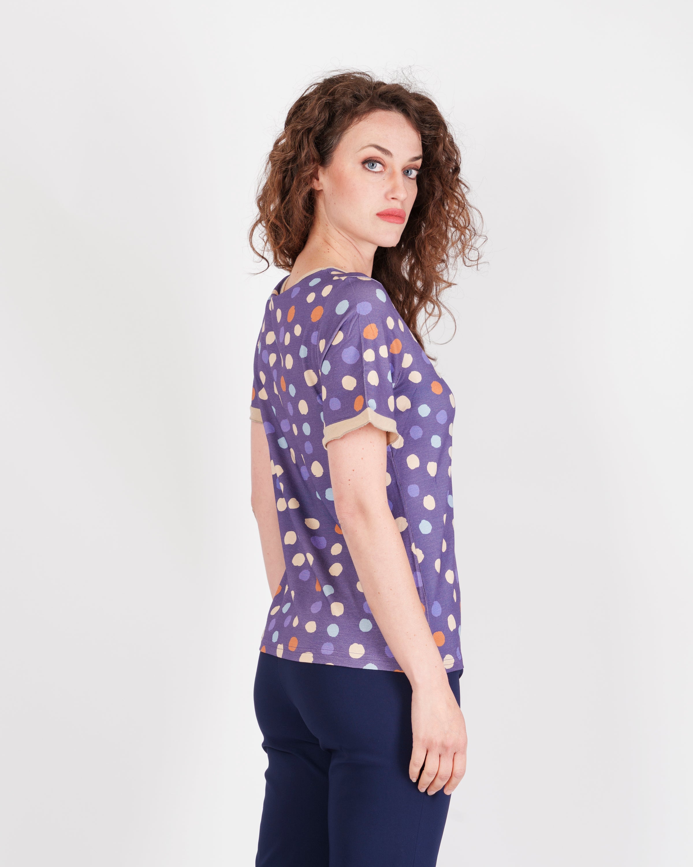 Maglia scollo goccia pois 187