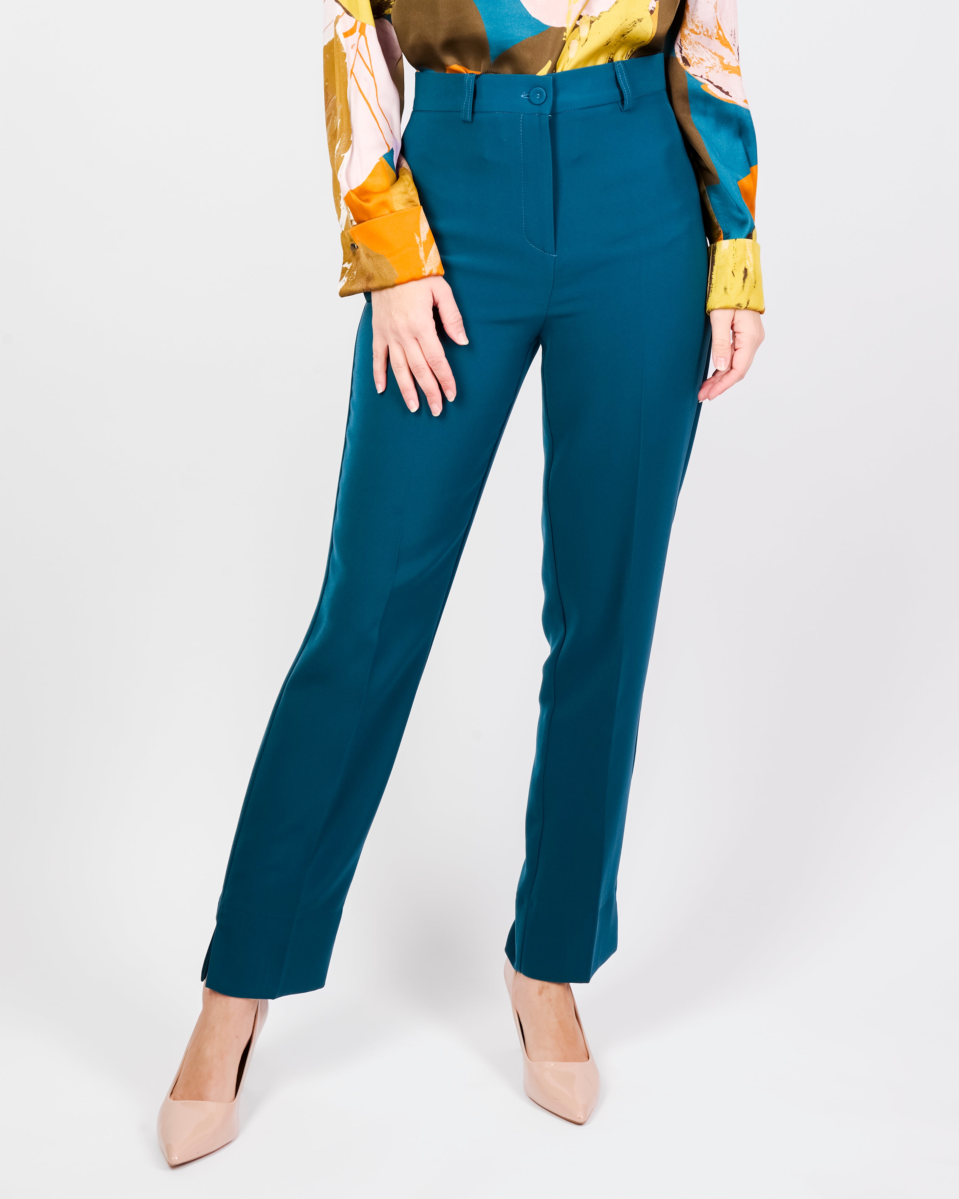 Pantalone stretto in crepe CICLONE