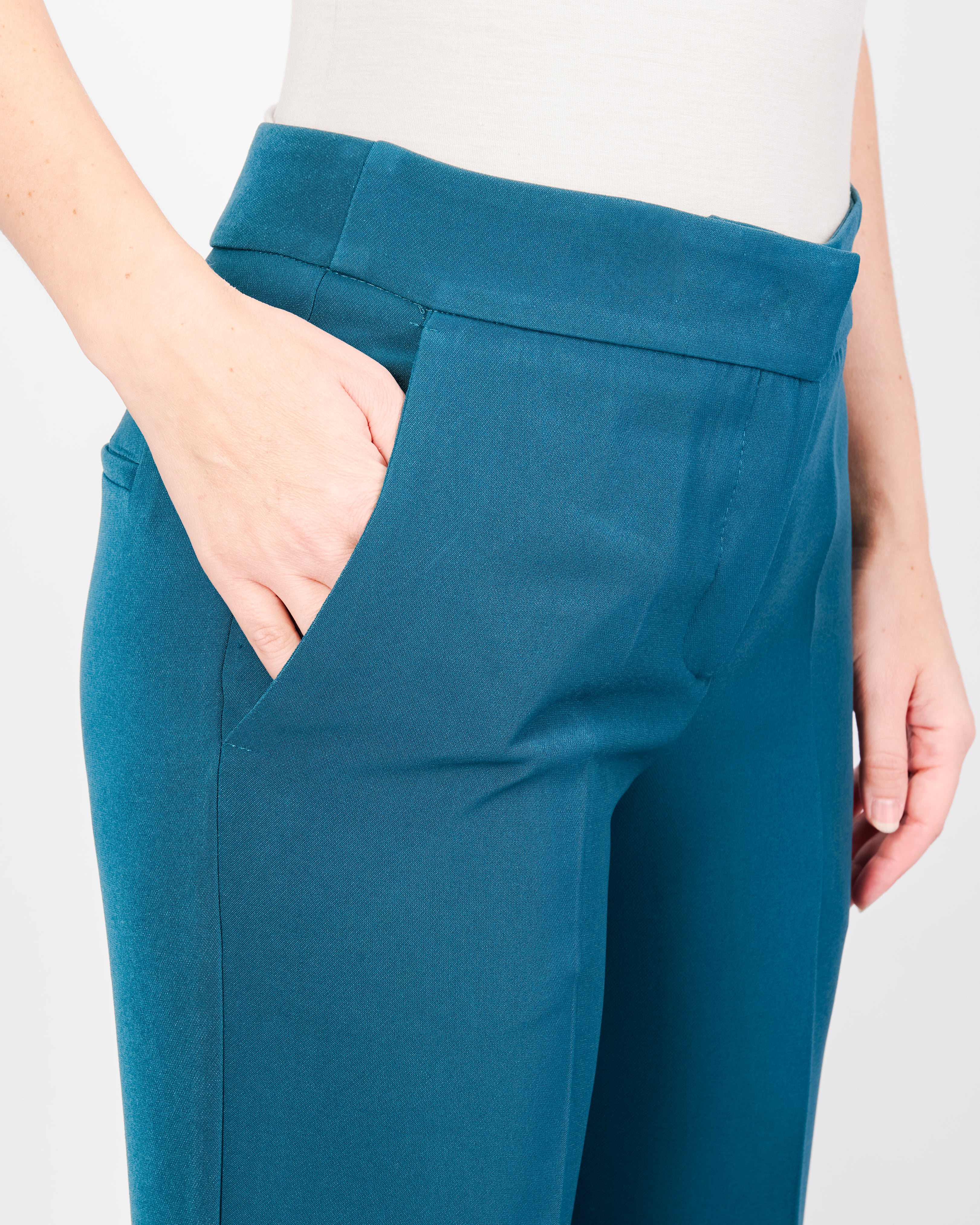 Pantalone a zampa in crepe CHIUSA