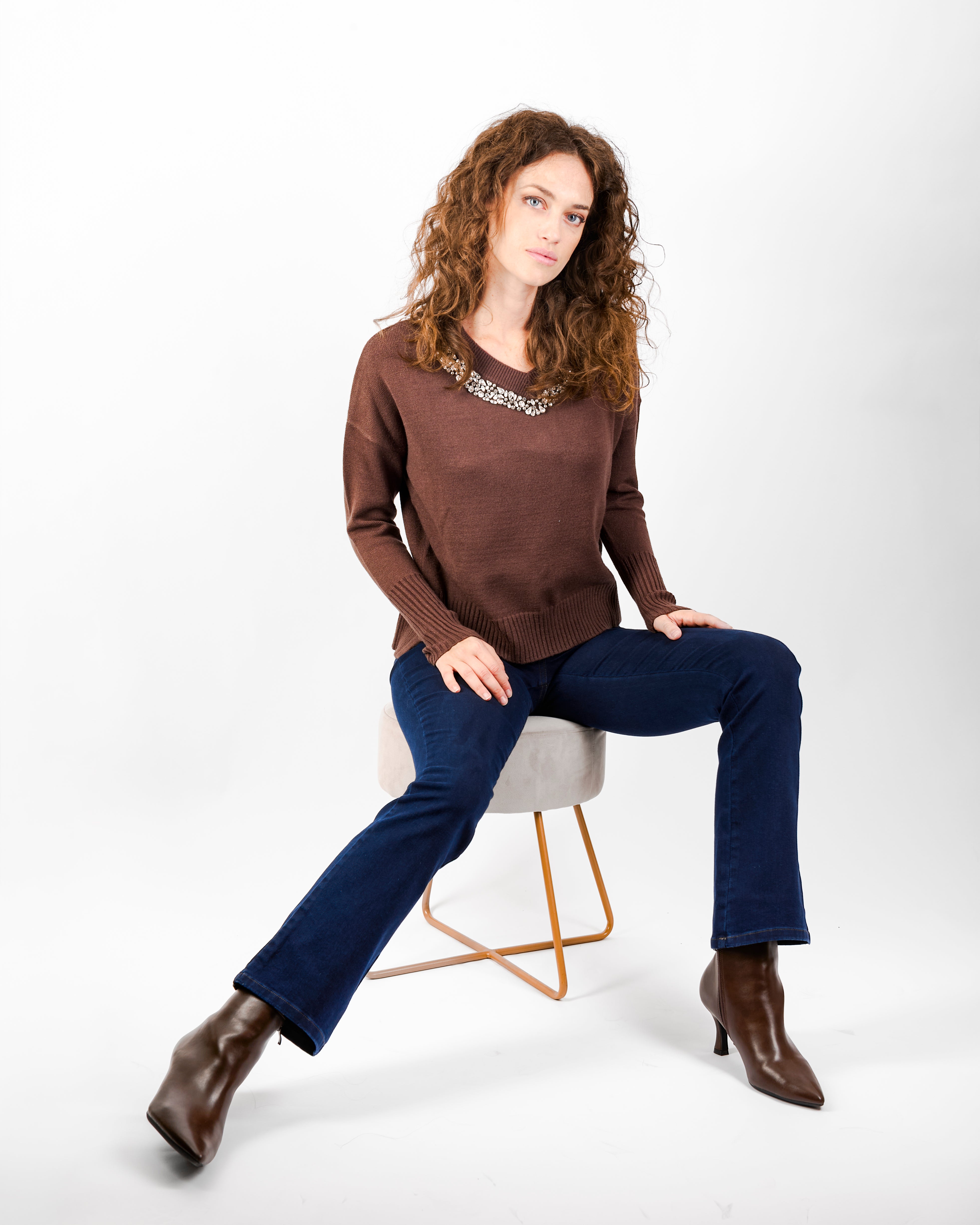 Maglia box gioiello collo e spacchi fondo W3076