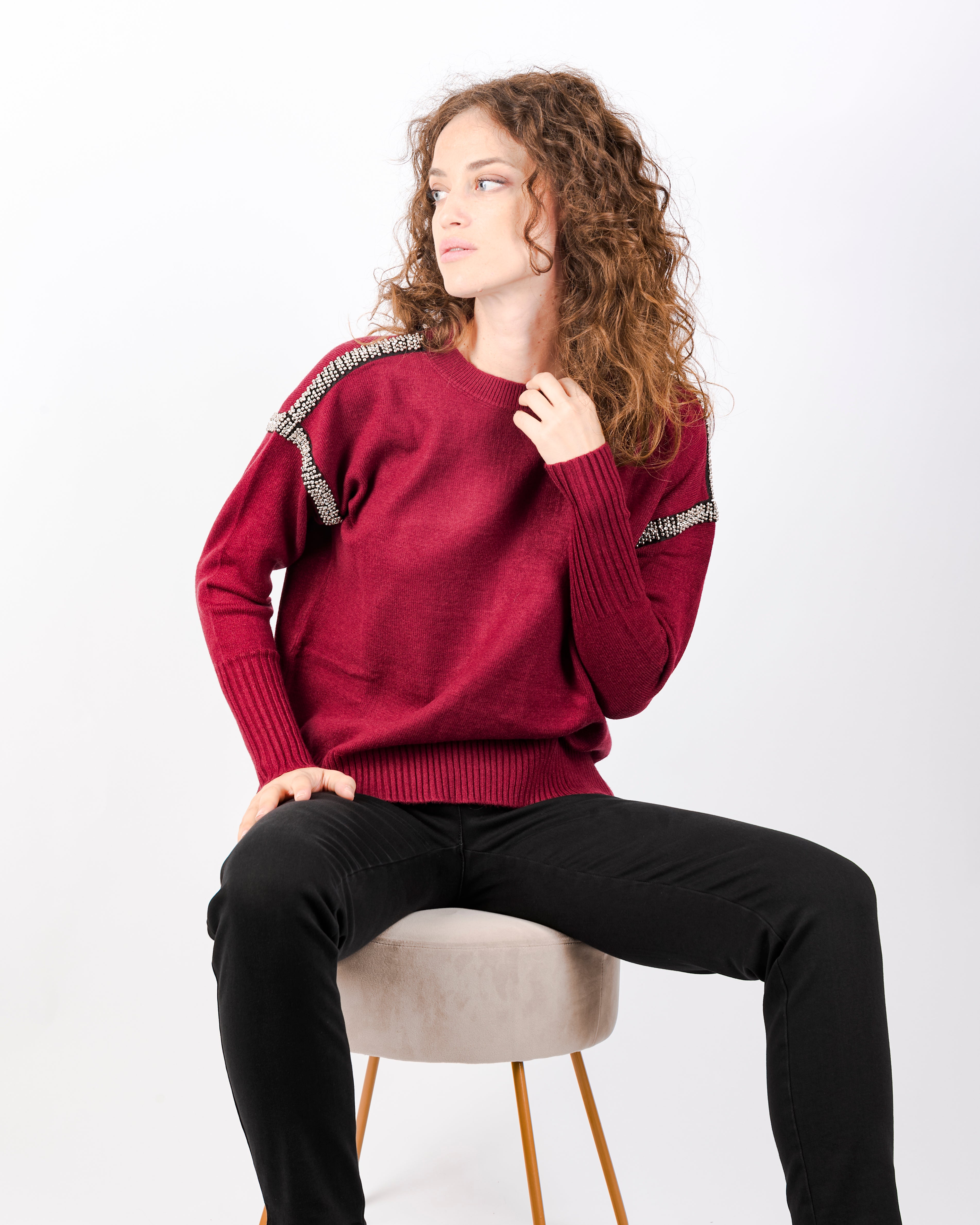 Maglia box strass e borchie spalle W3077