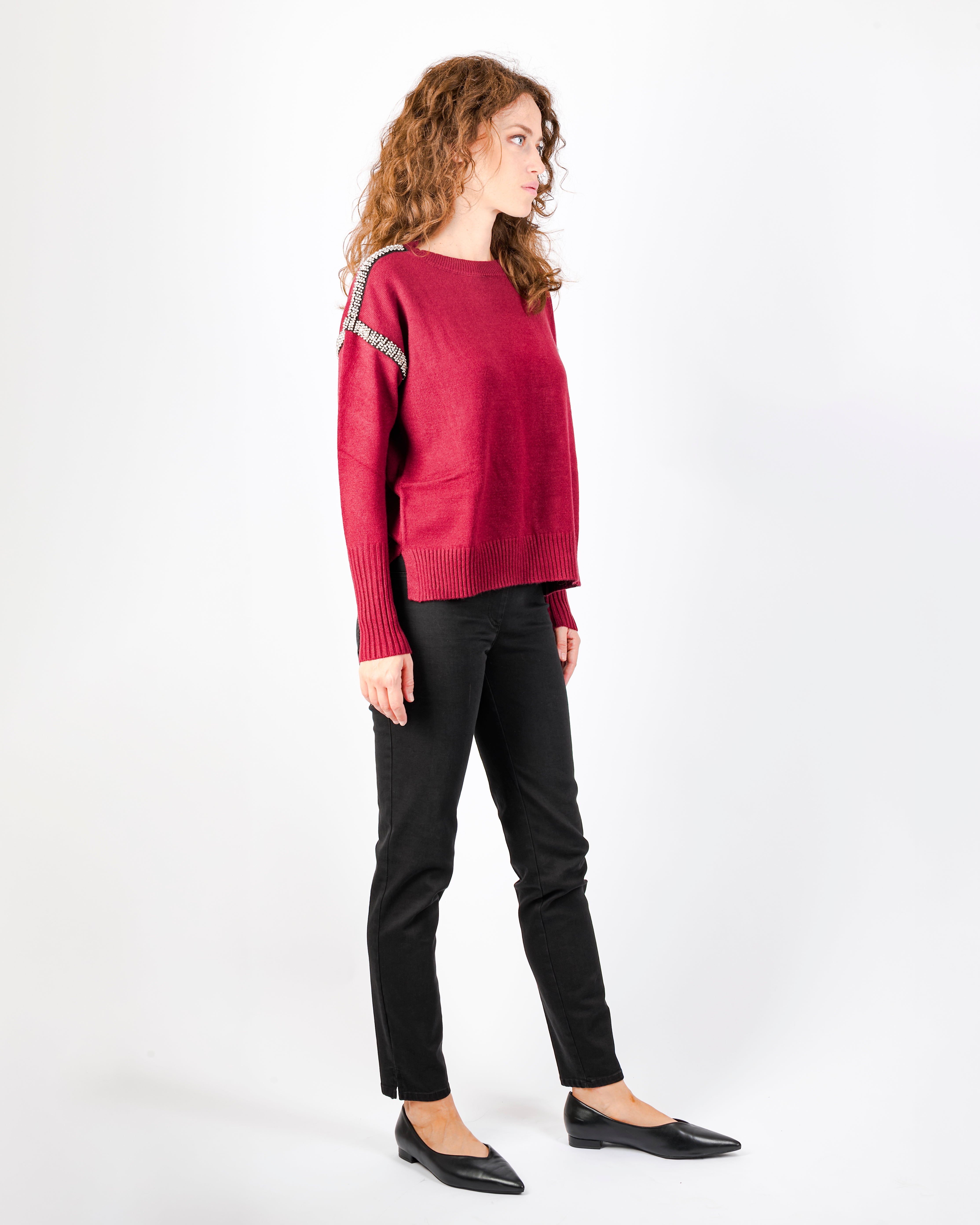 Maglia box strass e borchie spalle W3077