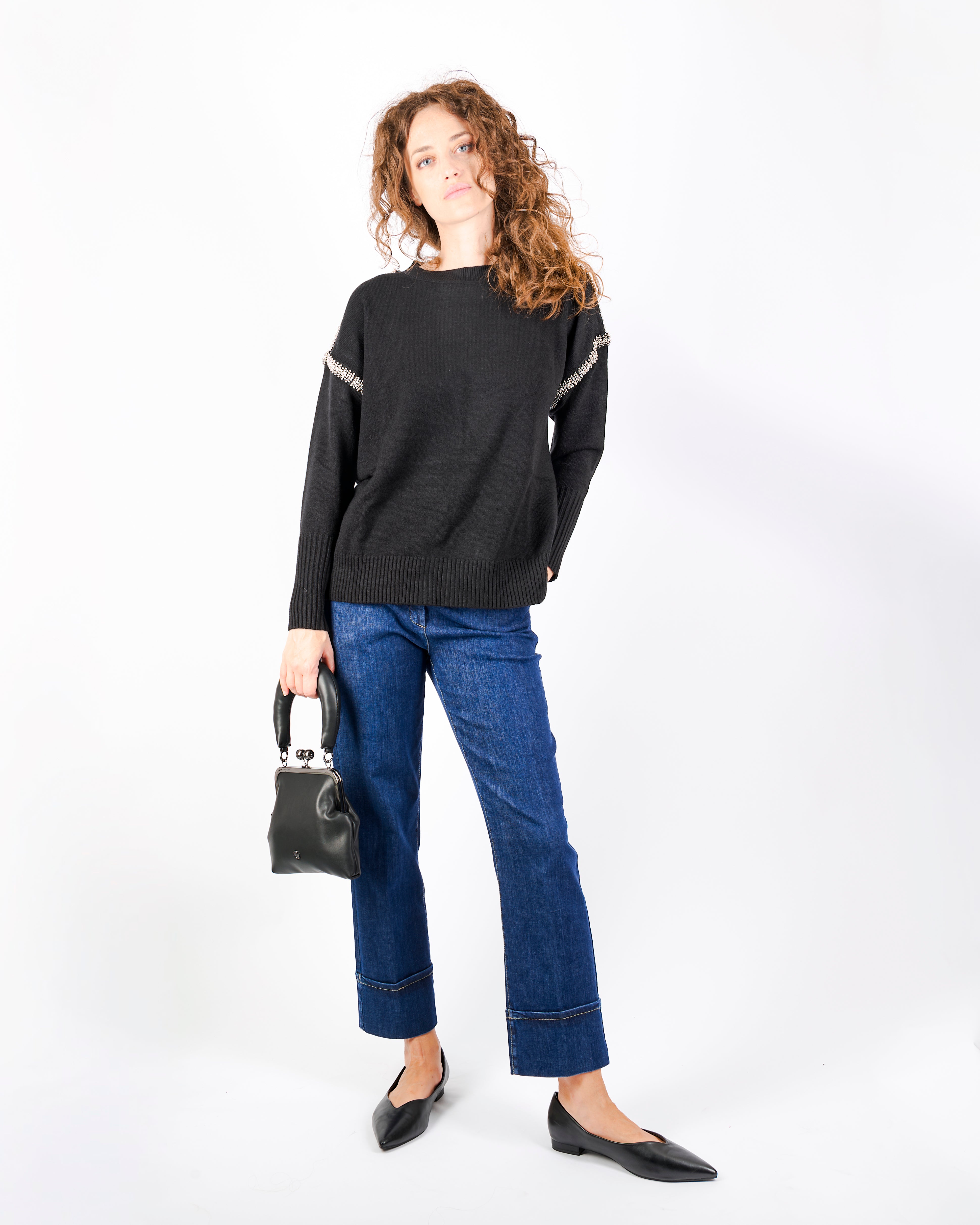 Maglia box strass e borchie spalle W3077