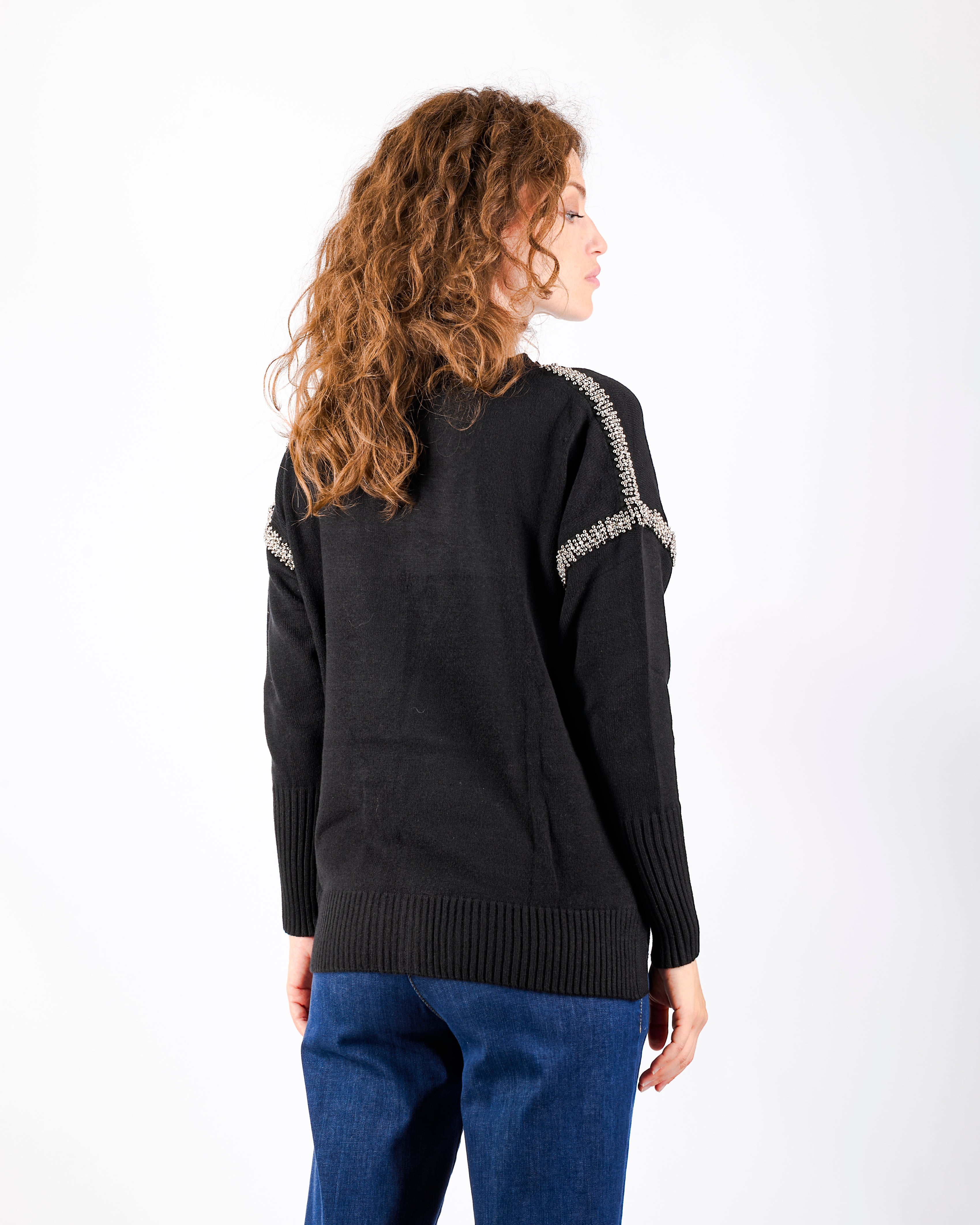 Maglia box strass e borchie spalle W3077