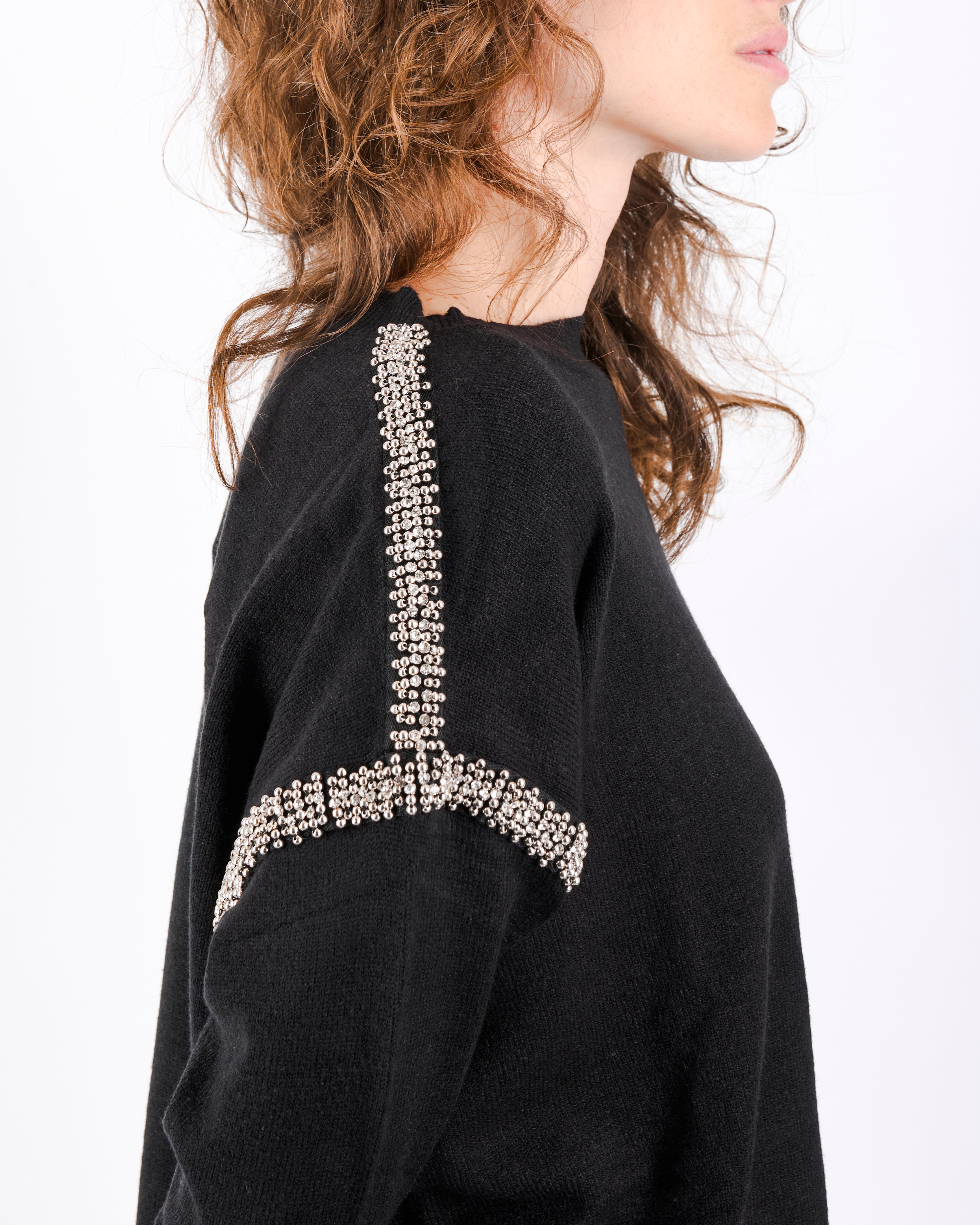 Maglia box strass e borchie spalle W3077