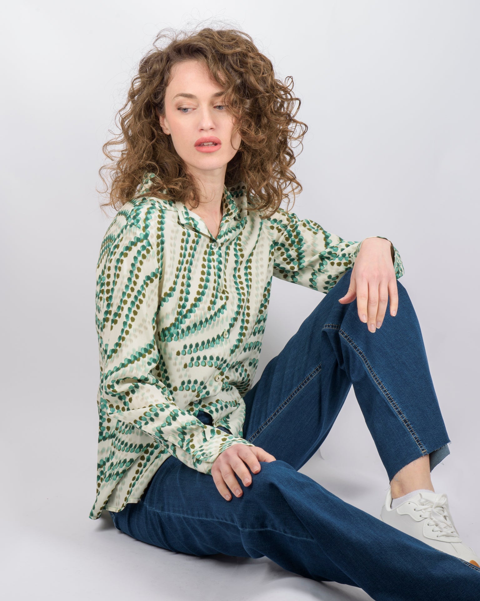 Camicia in viscosa fantasia micro 436570