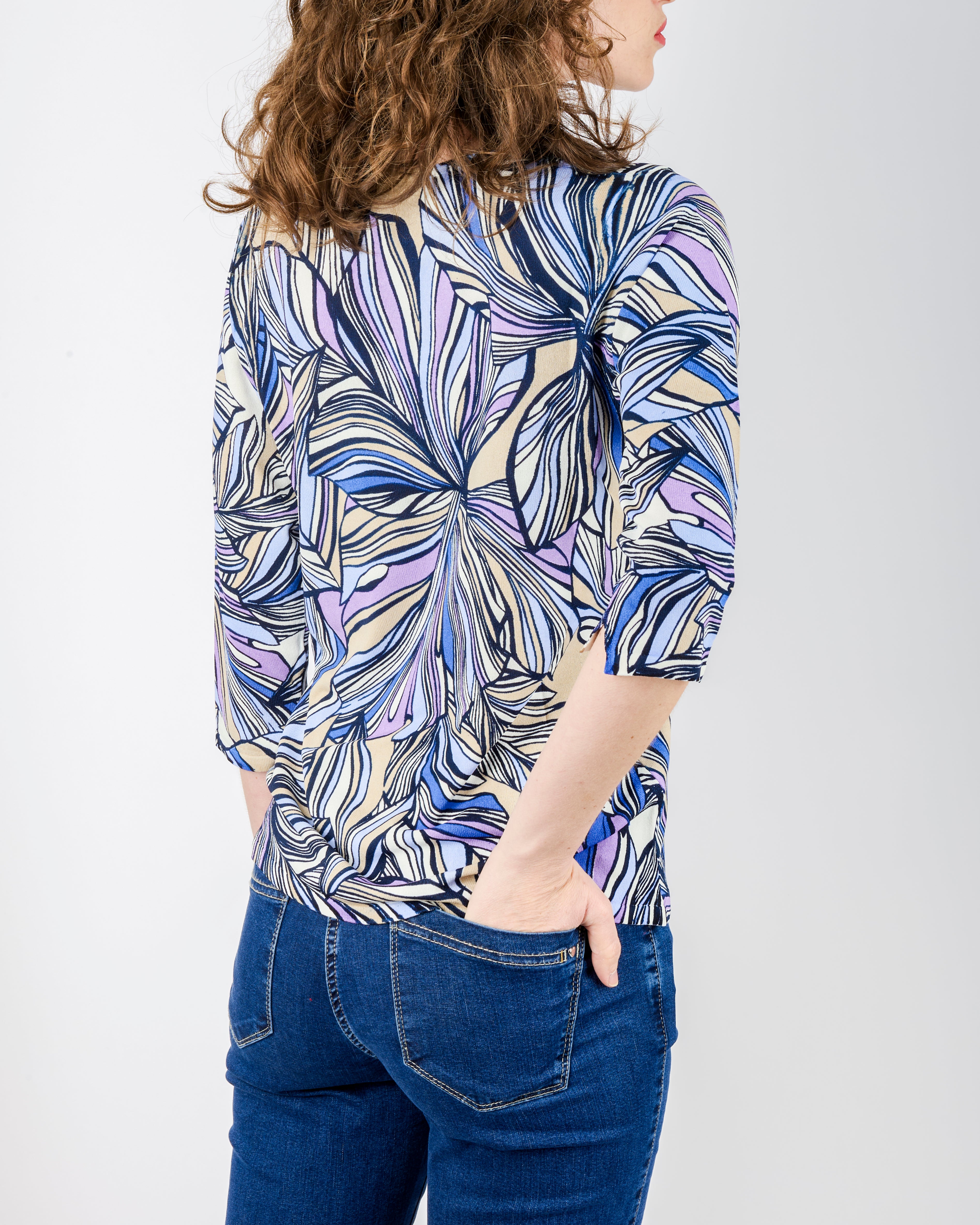 Maglia in viscosa fantasia foglie 7902