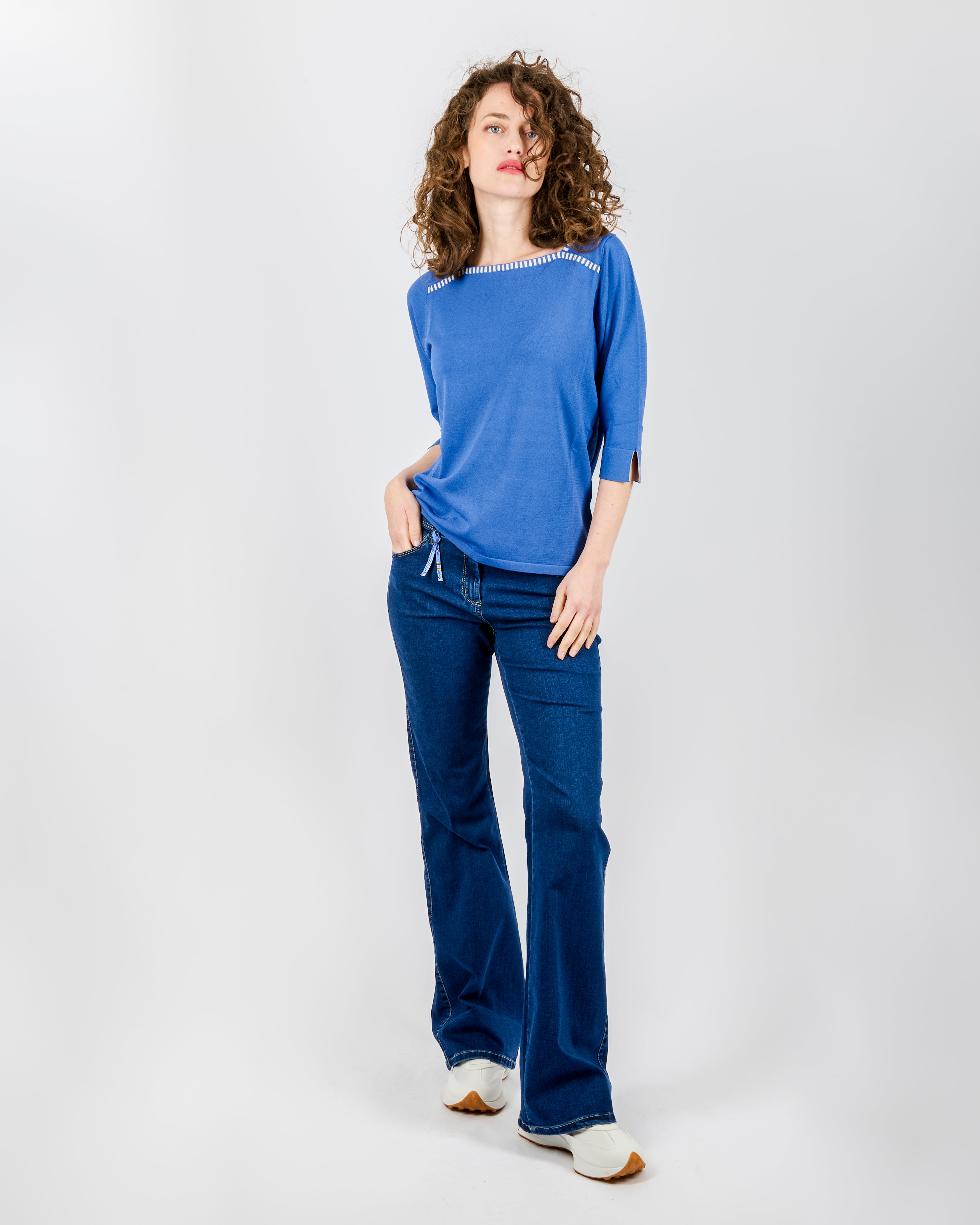 Maglia in viscosa scollo quadro 7928
