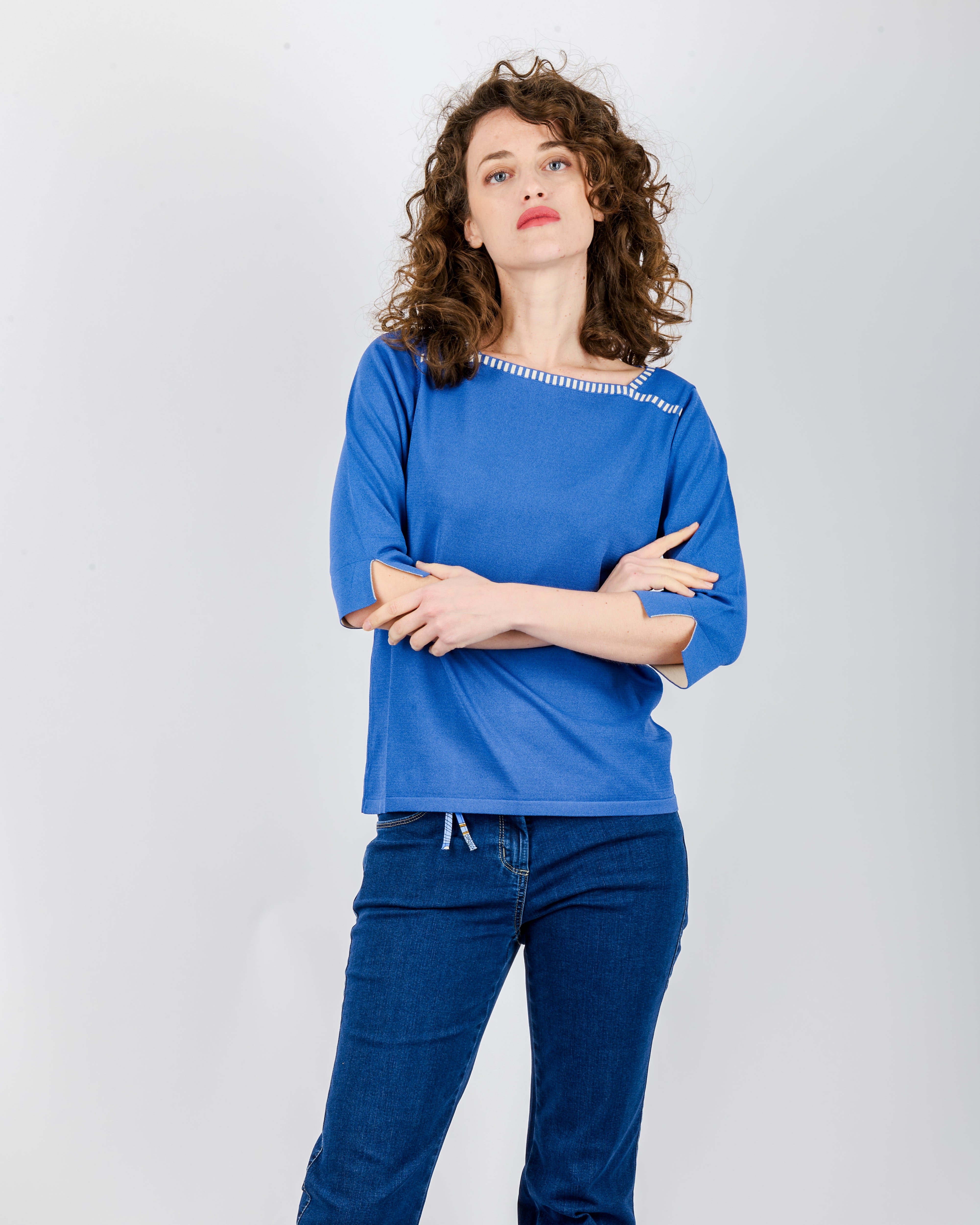 Maglia in viscosa scollo quadro 7928