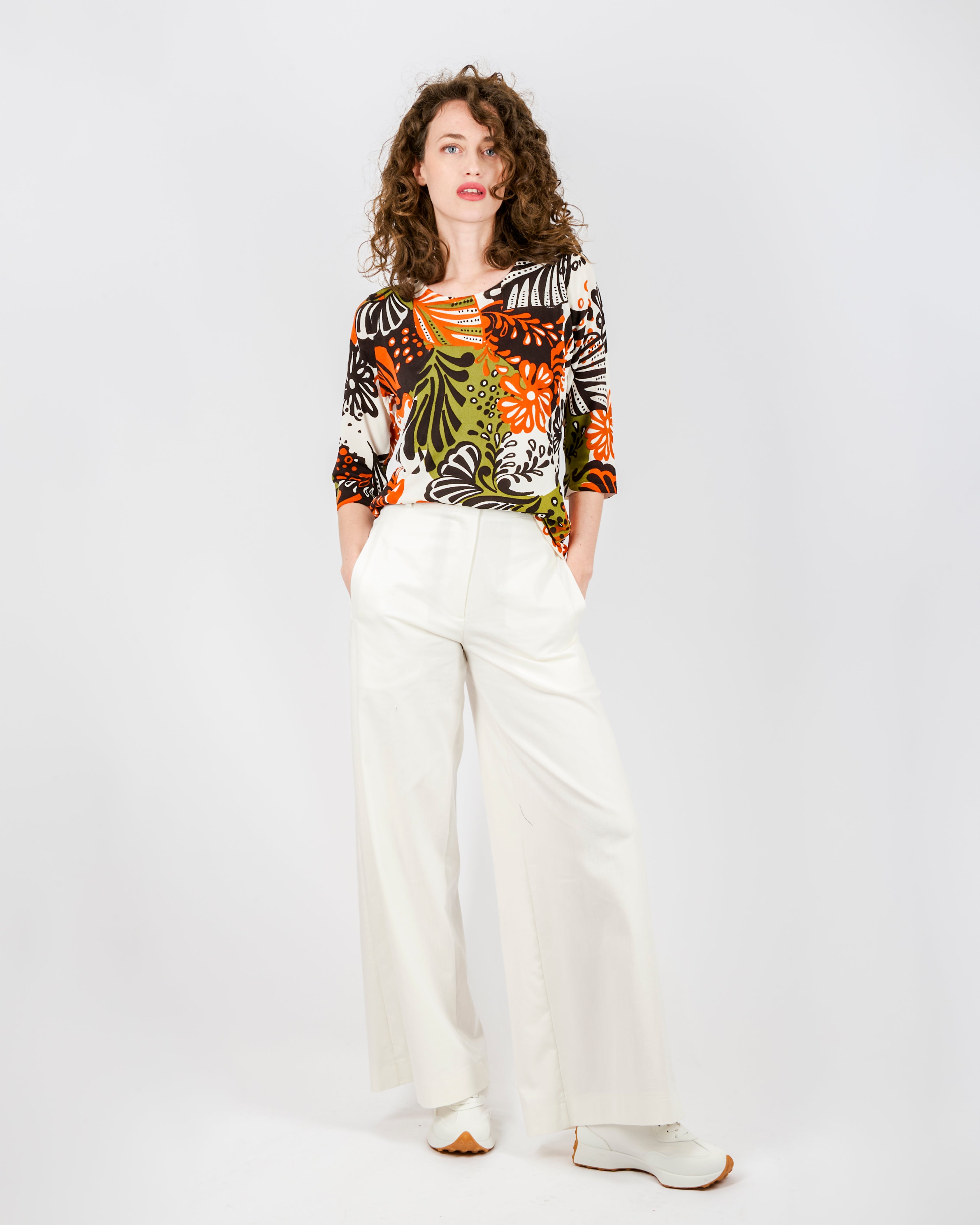 Maglia in viscosa fiori e foglie 7903SR