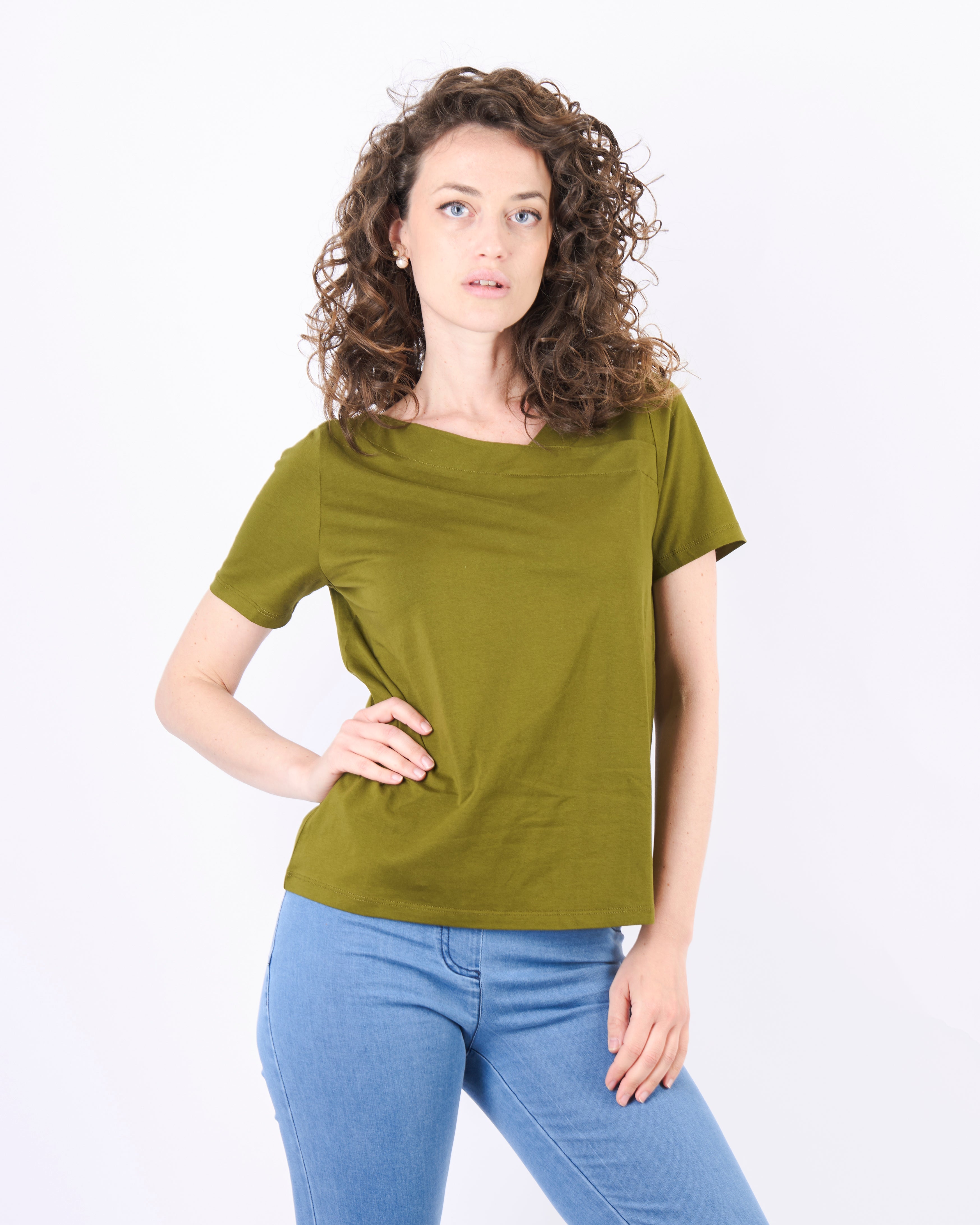 Maglia scollo asimmetrico 5041