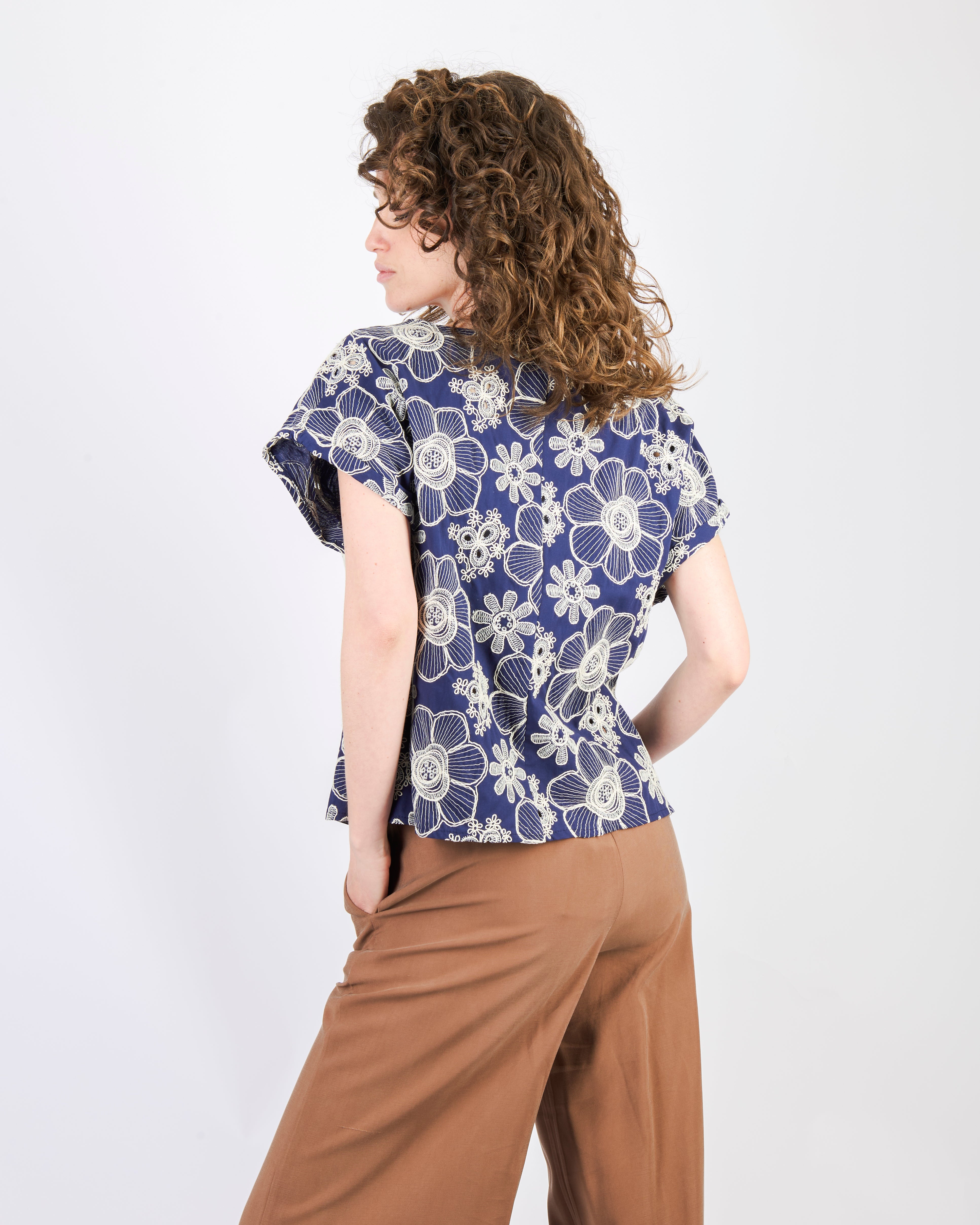Camicia in cotone ricamo DS5067