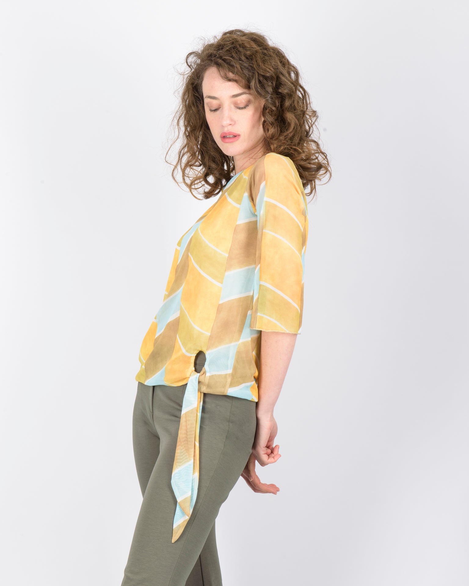 Maglia in tulle fantasia 152