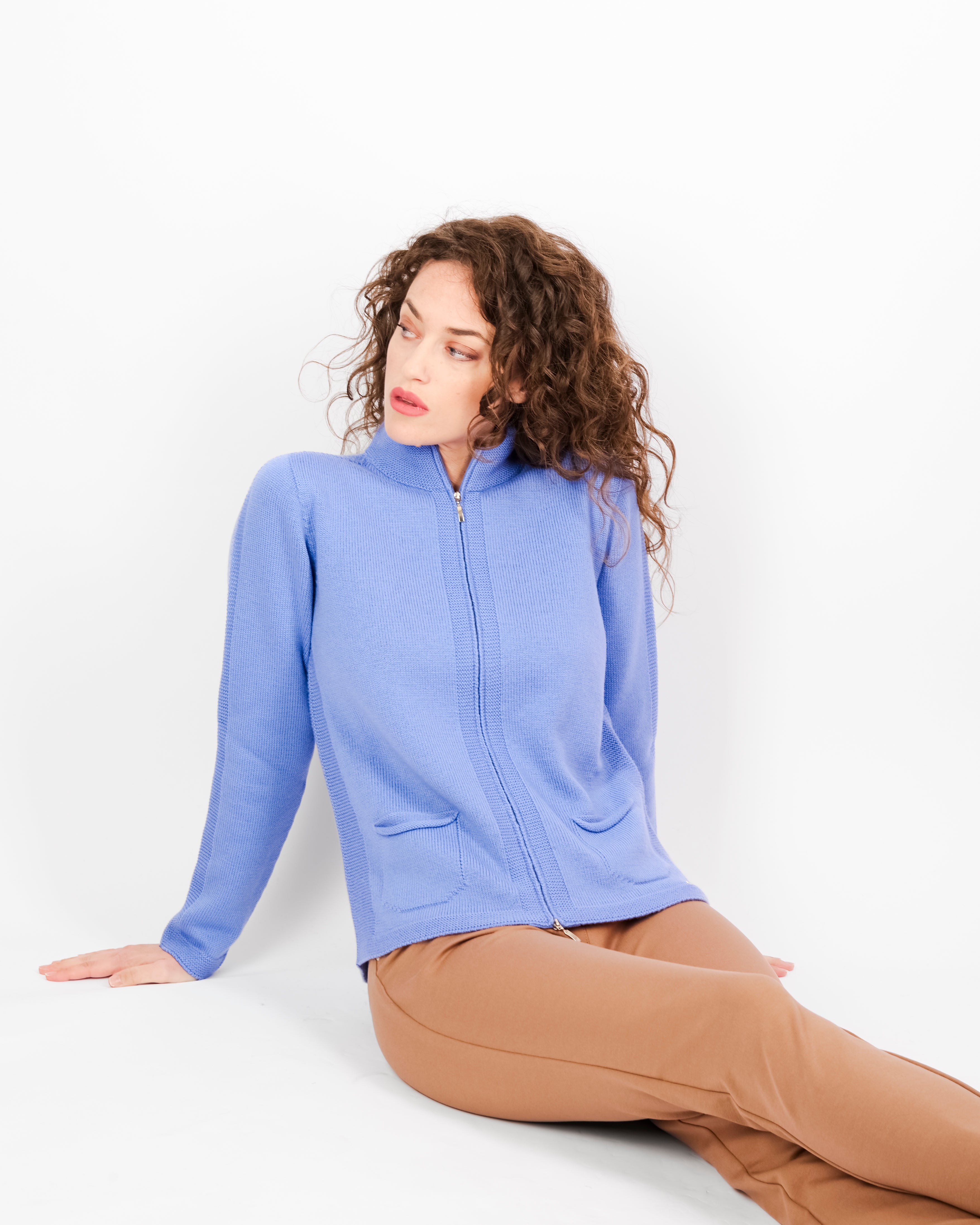 Cardigan zip pura lana con tasche AZ8152