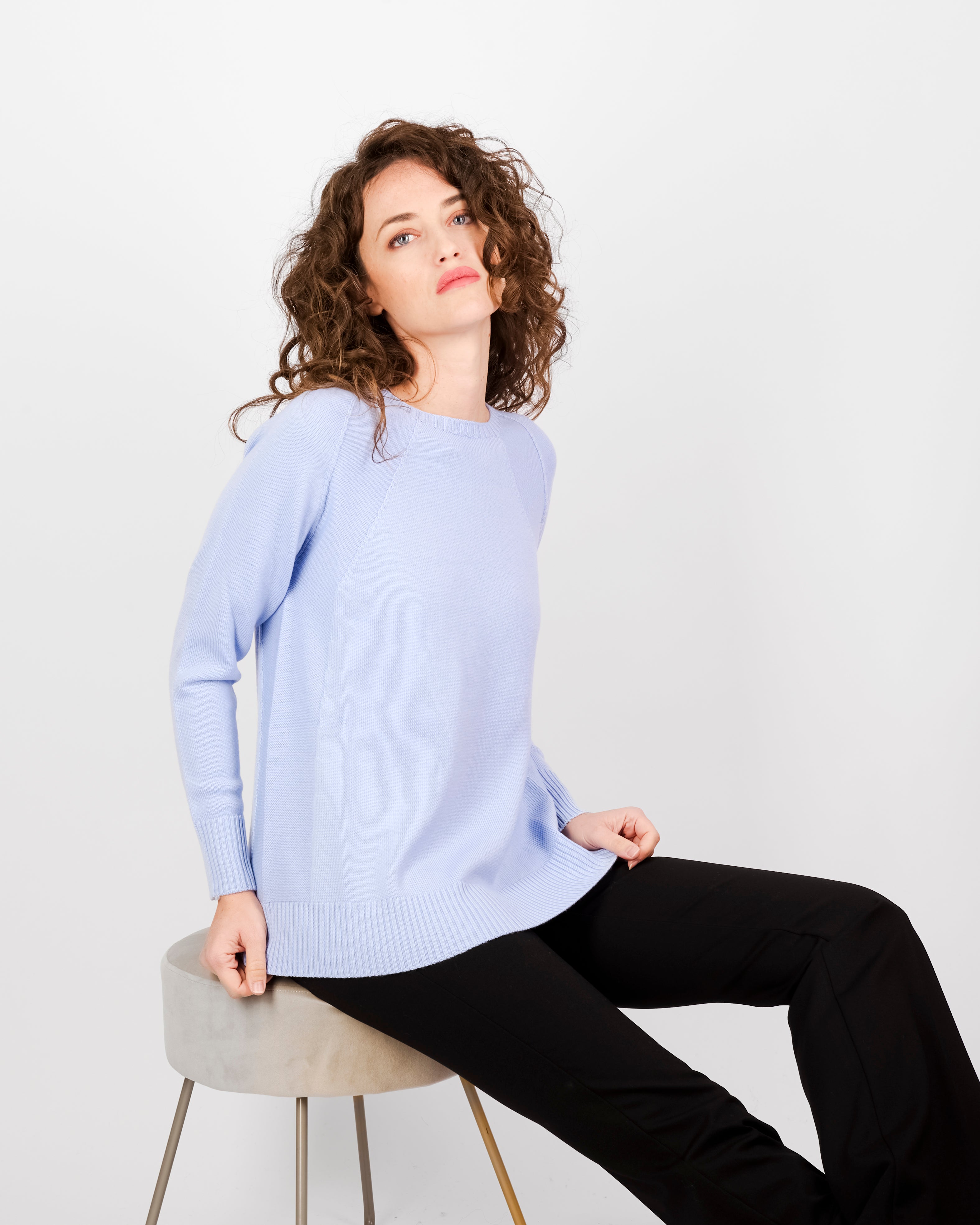 Maglia girocollo pura lana svasata W-250