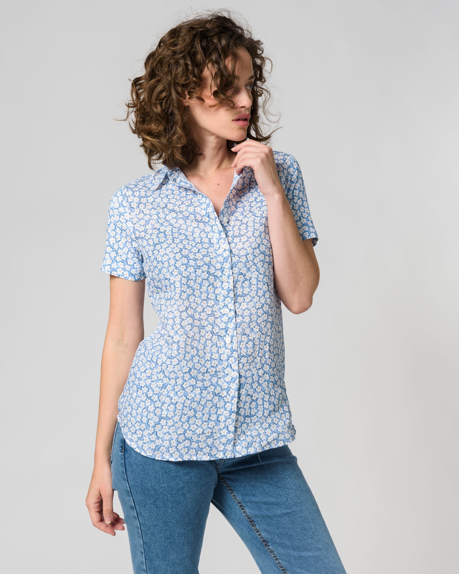 Camicia in lino fiori 2477