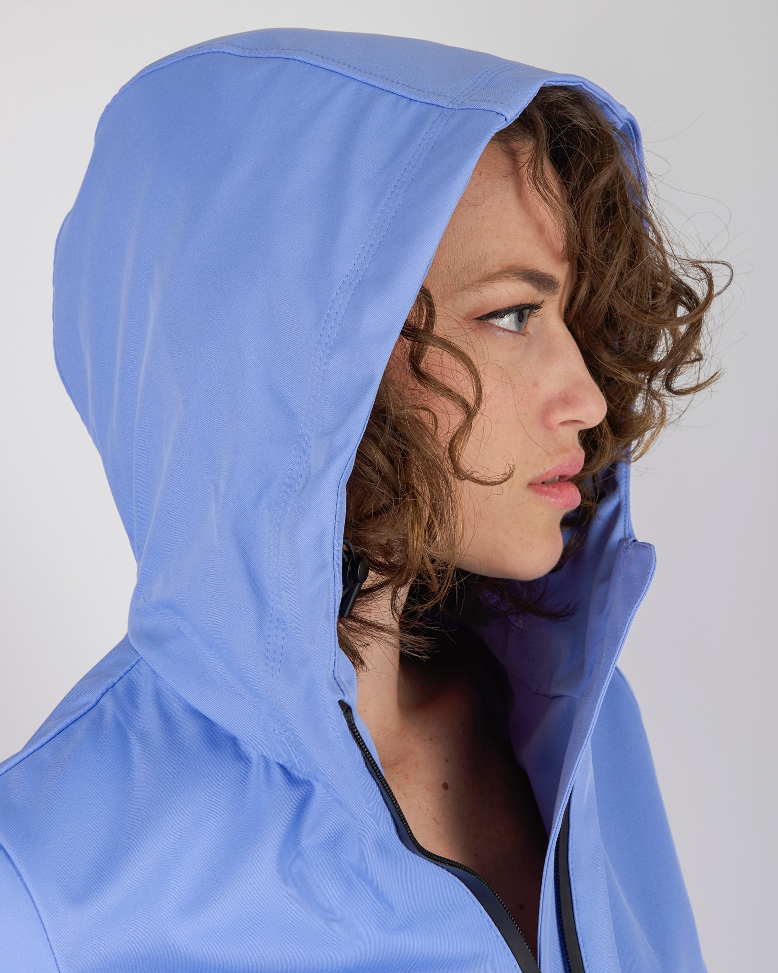 Giacca tecnica zip e cappuccio GRACE