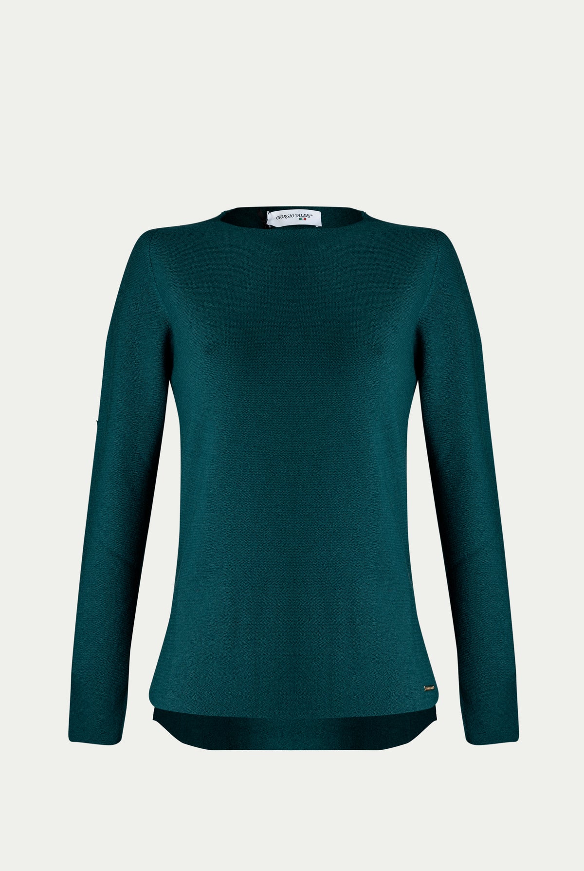 Maglia girocollo in pura lana verde con spacchetti laterali e lavorazione links, su sfondo neutro