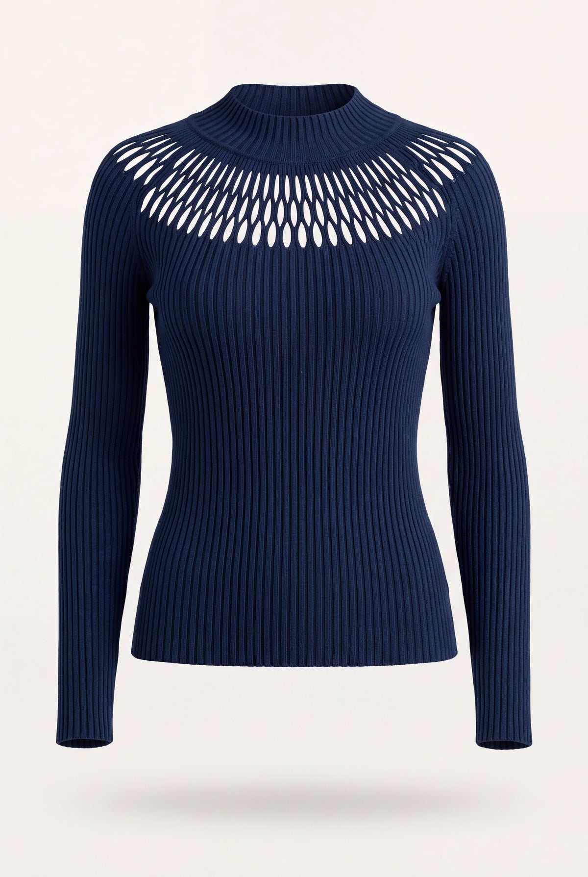 Maglia a costine lupetto color panna con decoltè traforato a rete e maniche lunghe