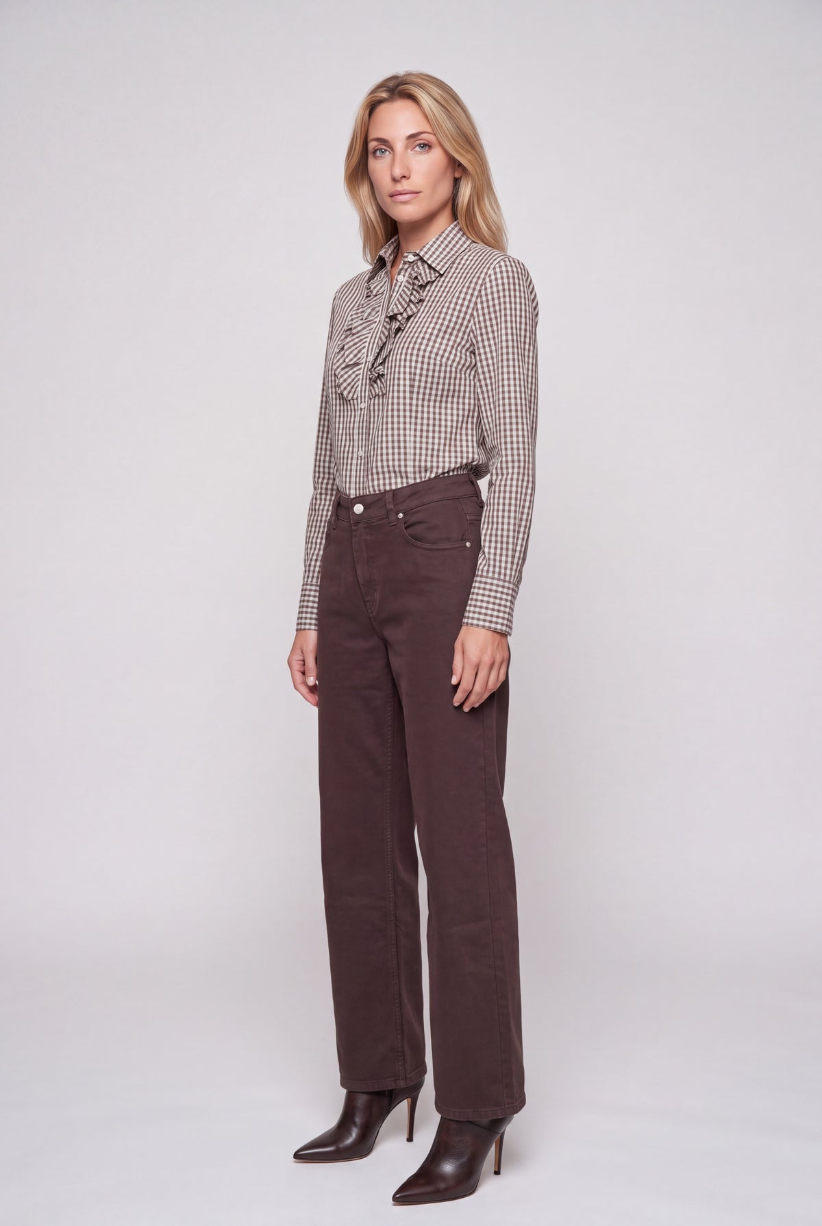 Camicia a quadretti color moro con rouches sul davanti e bottoni