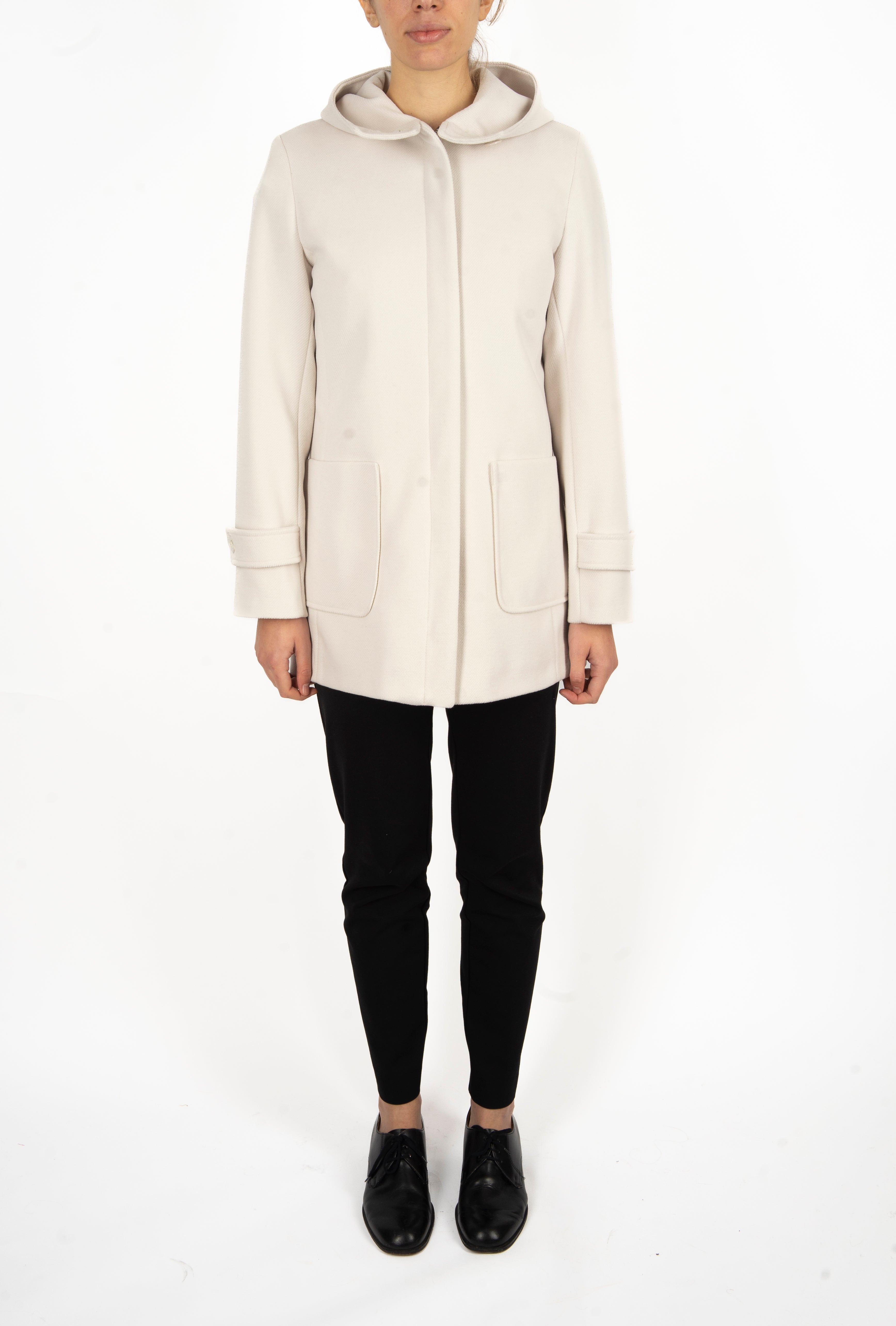Cappotto corto con cappuccio