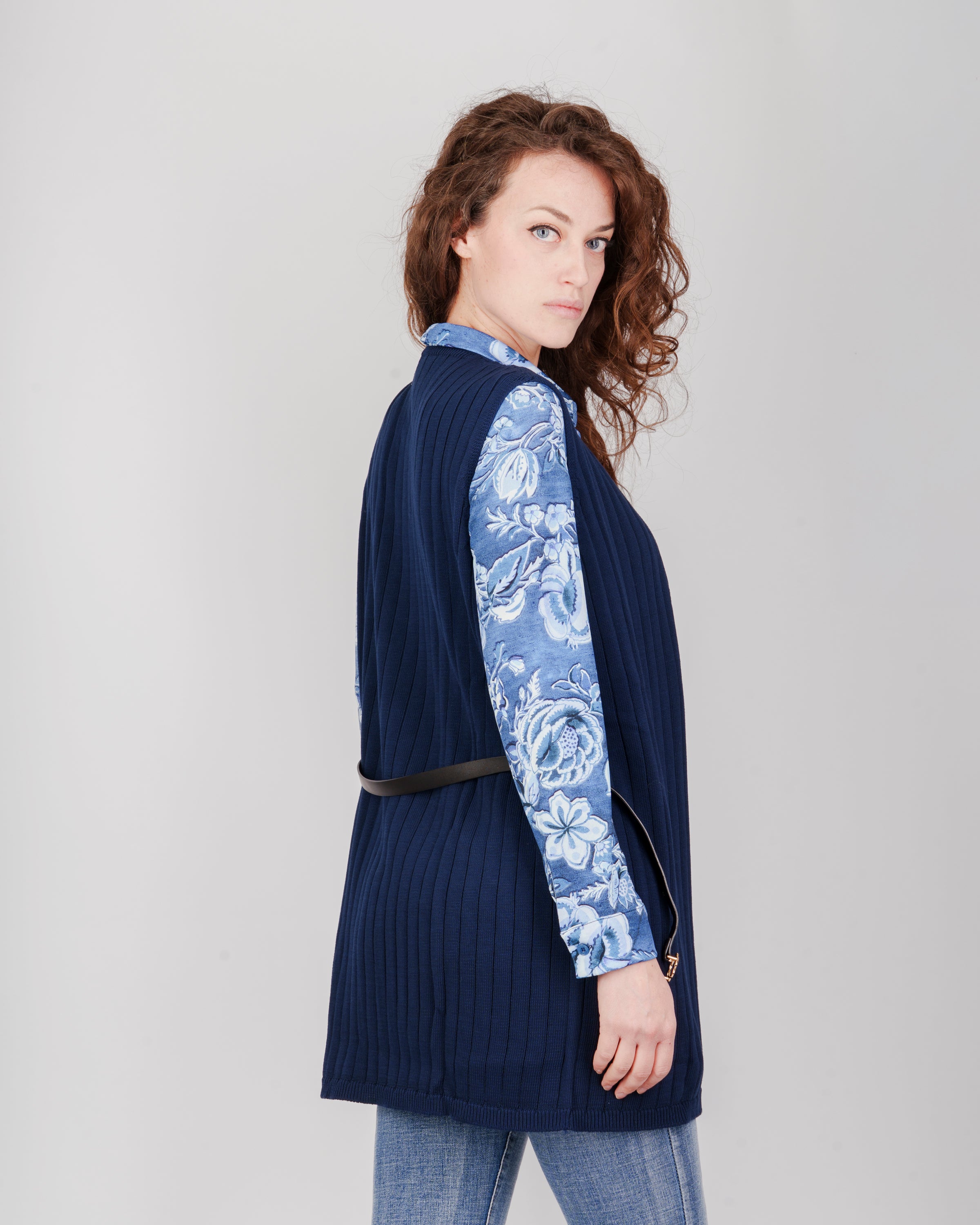 Cardigan lungo smanicato cintina M-62