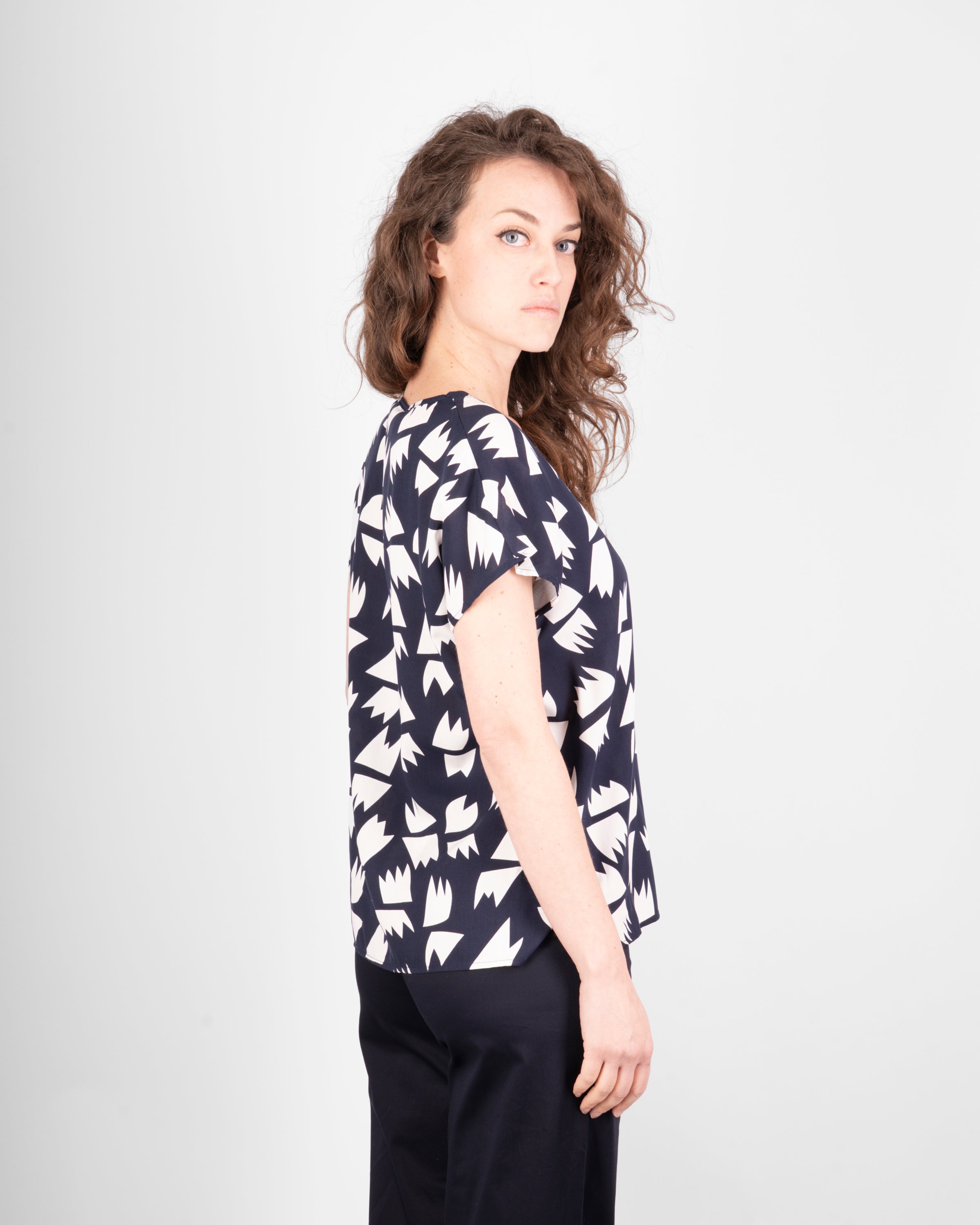 Maglia scollo V fantasia spighette 8165