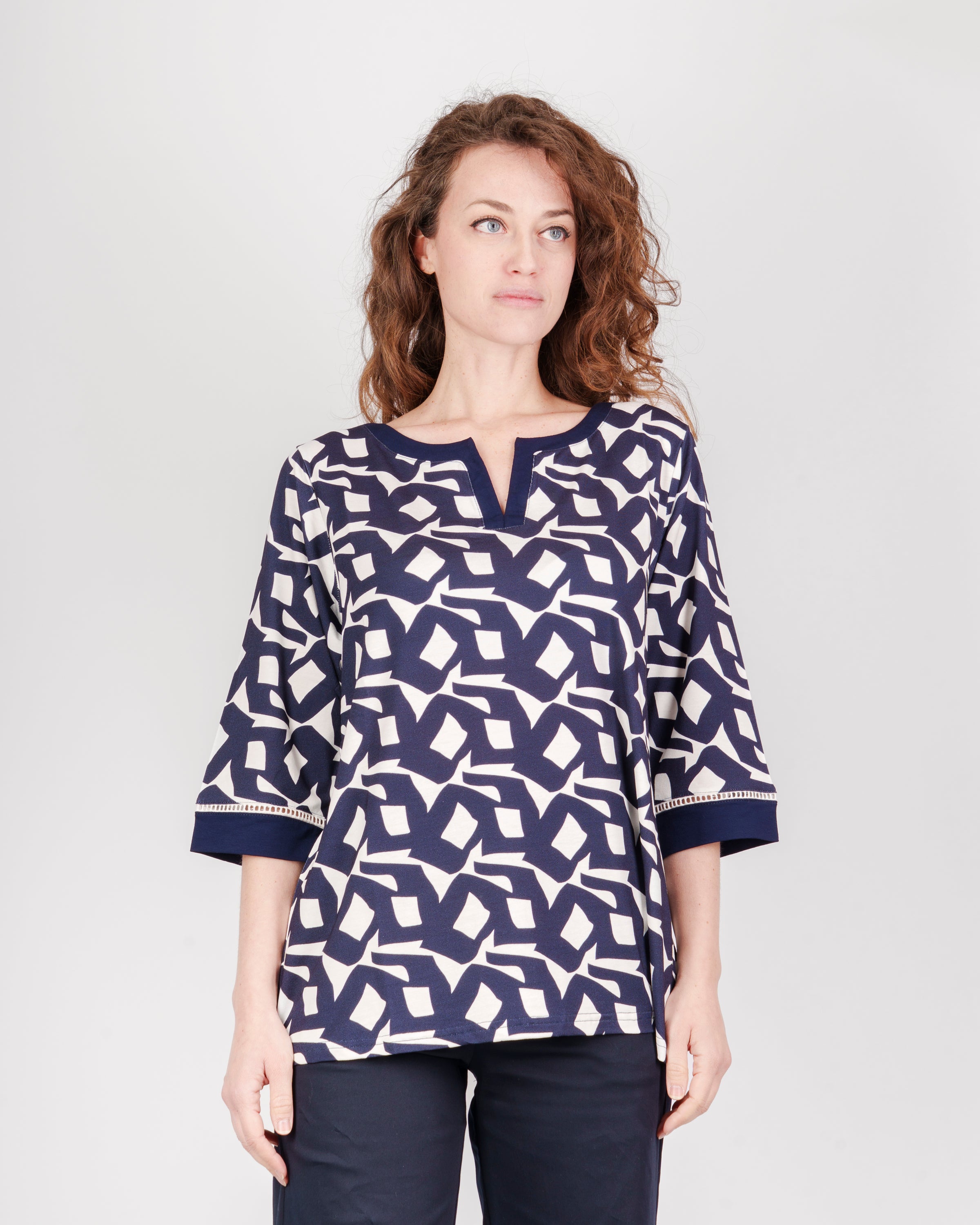 Maglia maniche 3/4 fantasia geometrica S-528
